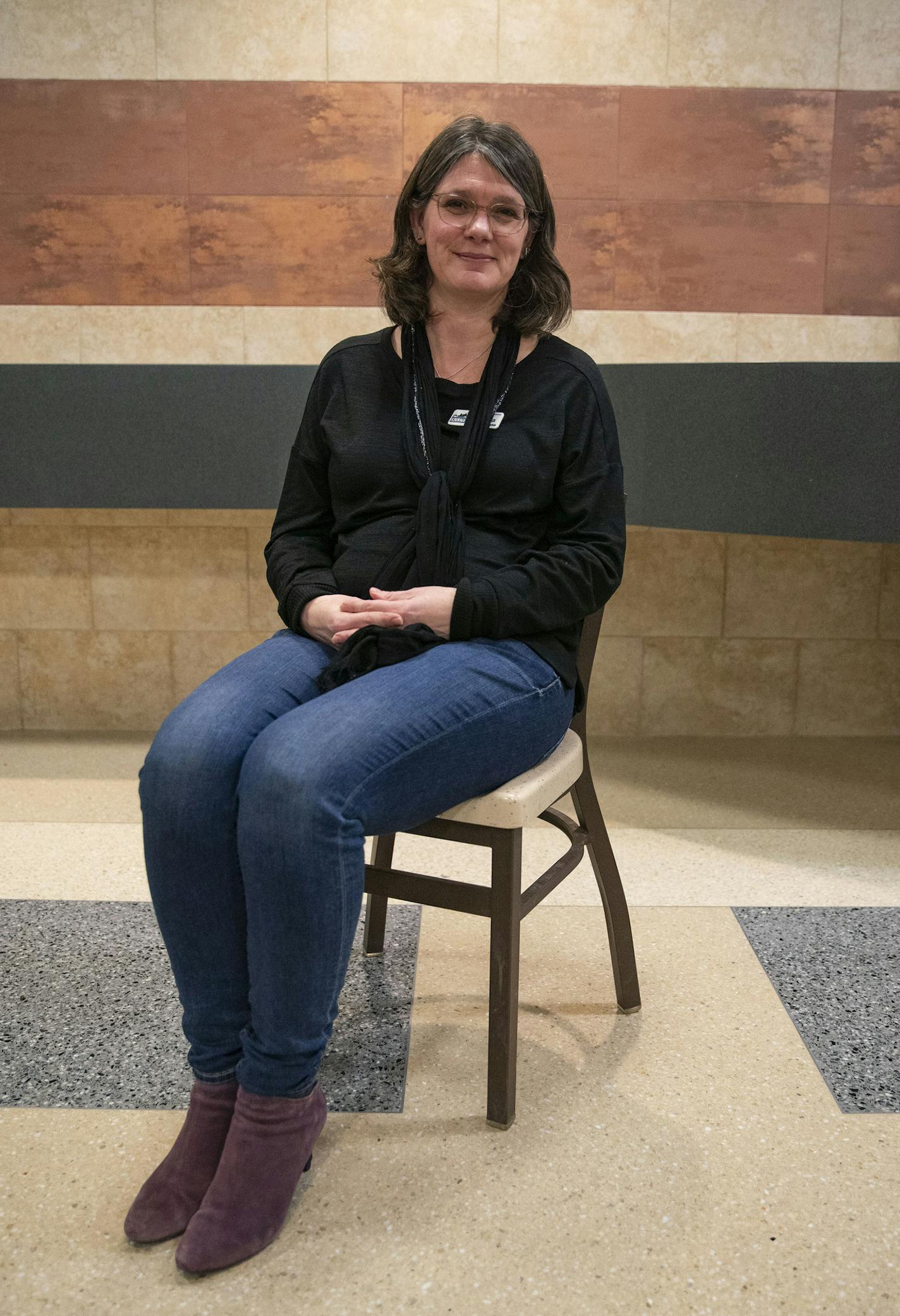 Sandra van den Bosse, Head of the policy making committee. ]
ALEX KORMANN &#x2022; alex.kormann@startribune.com The Duluth Police Department hosted a meeting to discuss their new protective gear policy and equipment and to gather public opinions at Denfeld High School on Monday February 3, 2020.