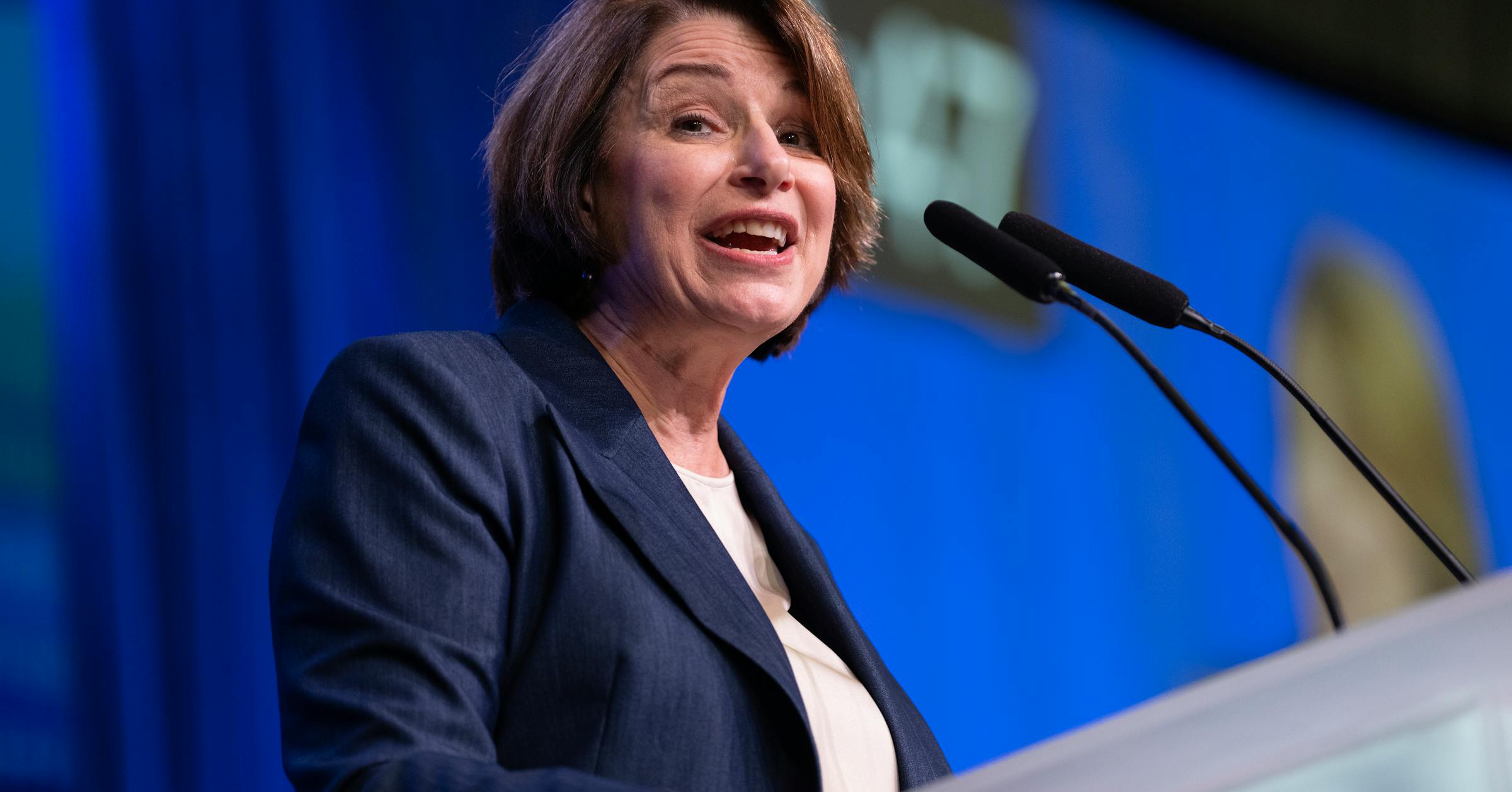 In the fine print, a hint at Klobuchar’s governing style