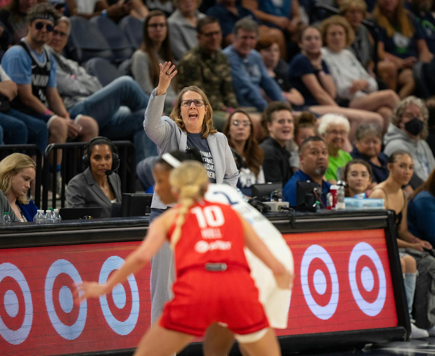 Lynx head coach Cheryl Reeve yelled from the sideline in the fourth quarter. The Minnesota Lynx defeated the Indiana Fever 90-83 in a WNBA basketball game Wednesday night, July 5, 2023 at Target Center in Minneapolis. ] JEFF WHEELER • jeff.wheeler@startribune.com