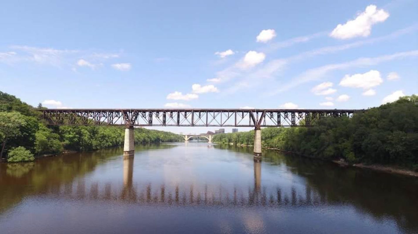 This is the Short Line Bridge, which the Midtown Greenway Coalition hopes is its ticket to extending the Greenway all the way to St. Paul.