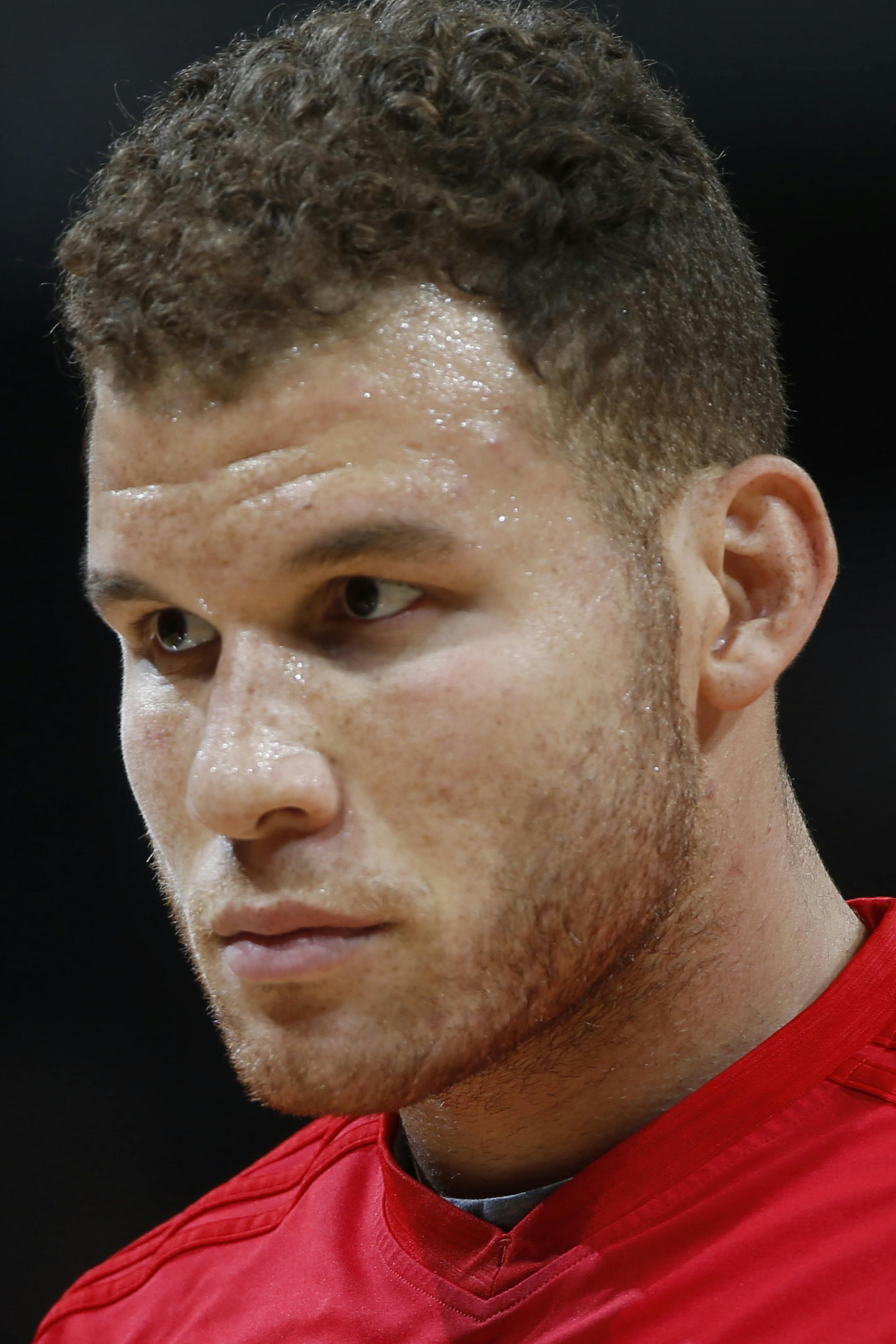 Los Angeles Clippers forward Blake Griffin (32) warms up before facing the Denver Nuggets in the first half of an NBA basketball game Tuesday, Nov. 24, 2015, in Denver. (AP Photo/David Zalubowski) ORG XMIT: MIN2015112722484597