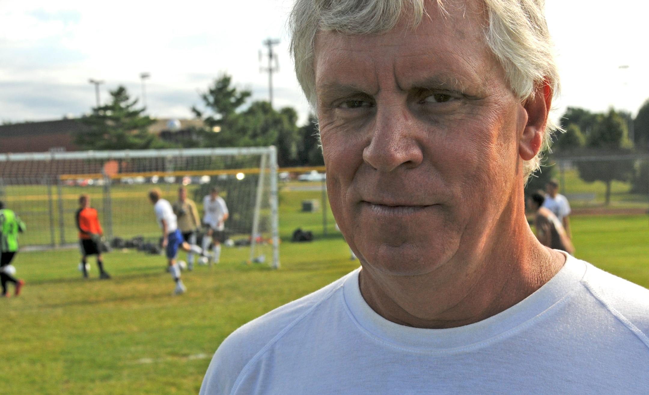 Apple Valley coach Chuck Scanlon is closing in on 600 victories as he enters his final season as Eagles coach.