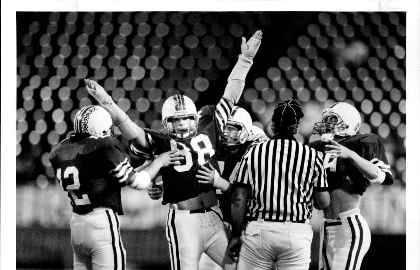 November 27, 1992 Toby Steinmetz ran for two touchdowns and passed for a third and Detroit Lakes posted its third consecutive postseason shutout as the third-ranked Lakers won the state Class A title Friday night with a 21-0 victory over No. 7 Farmington. Detroit Lakes (14-0) tied a Prep Bowl record with five interceptions and held Farmington's vaunted rushing attack to 47 yards. November 28, 1992 Jason Ziegler (88) made sure everyone knew that Detroit lakes had scored. Detroit lakes high school. Jerry Holt, Associated Press; Minneapolis Star Tribune