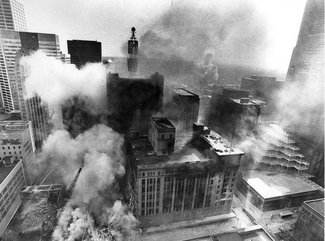 Smoke poured from downtown buildings during the Thanksgiving Day fire of 1982.