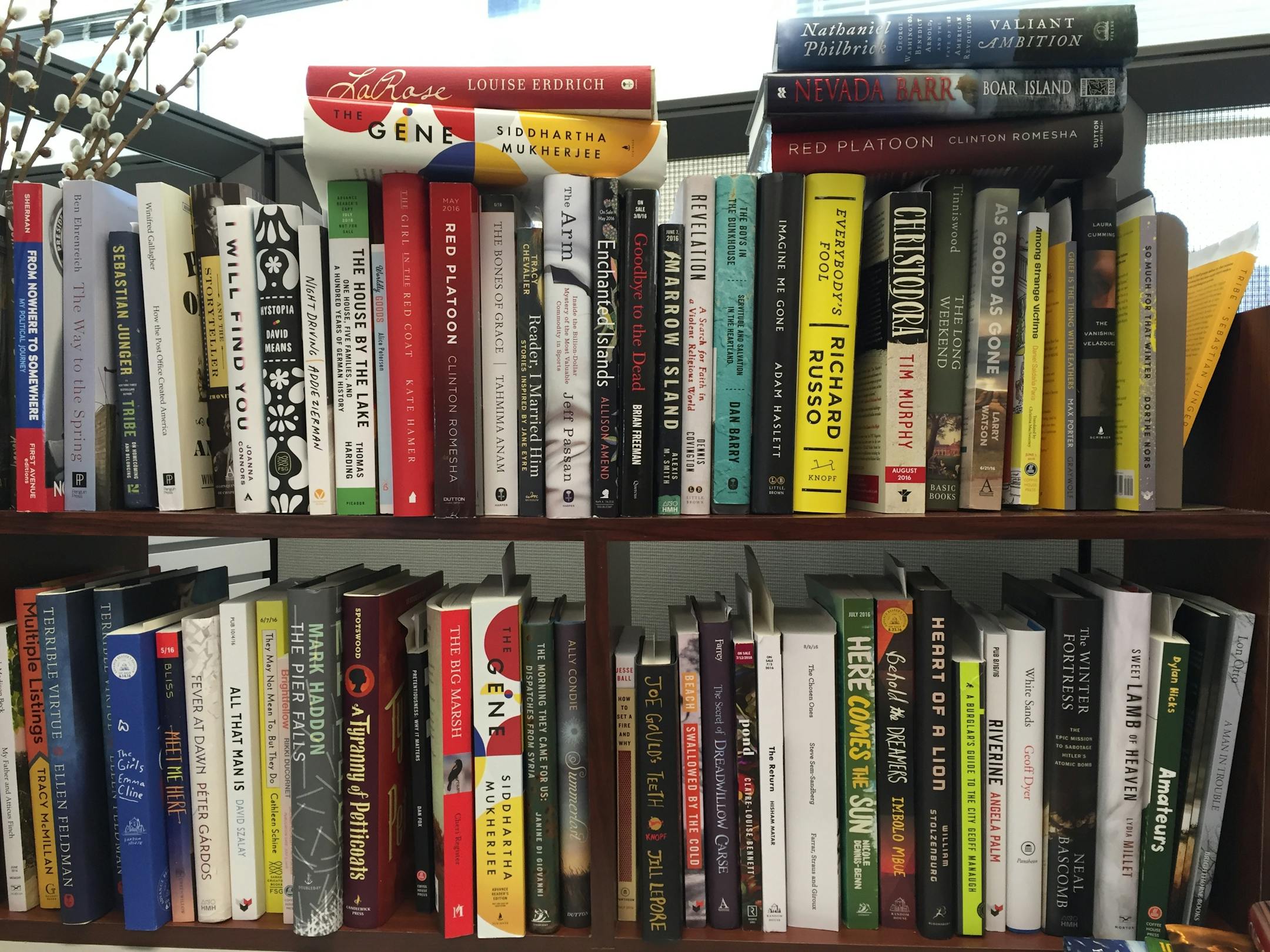 E-books are no match for physical books. And a recent survey of university students agrees.