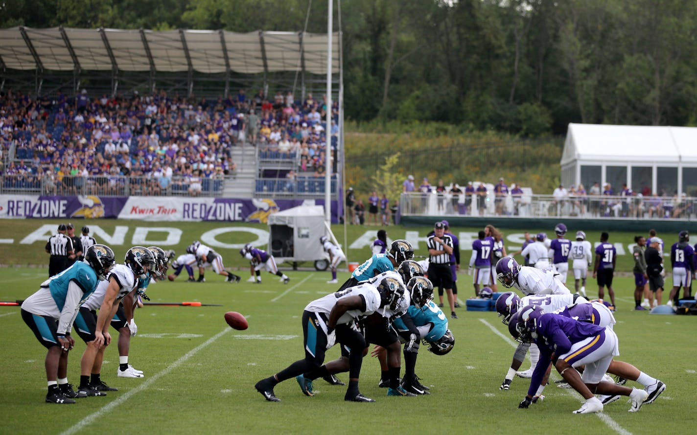 The Vikings and Jaguars share a joint practice session.