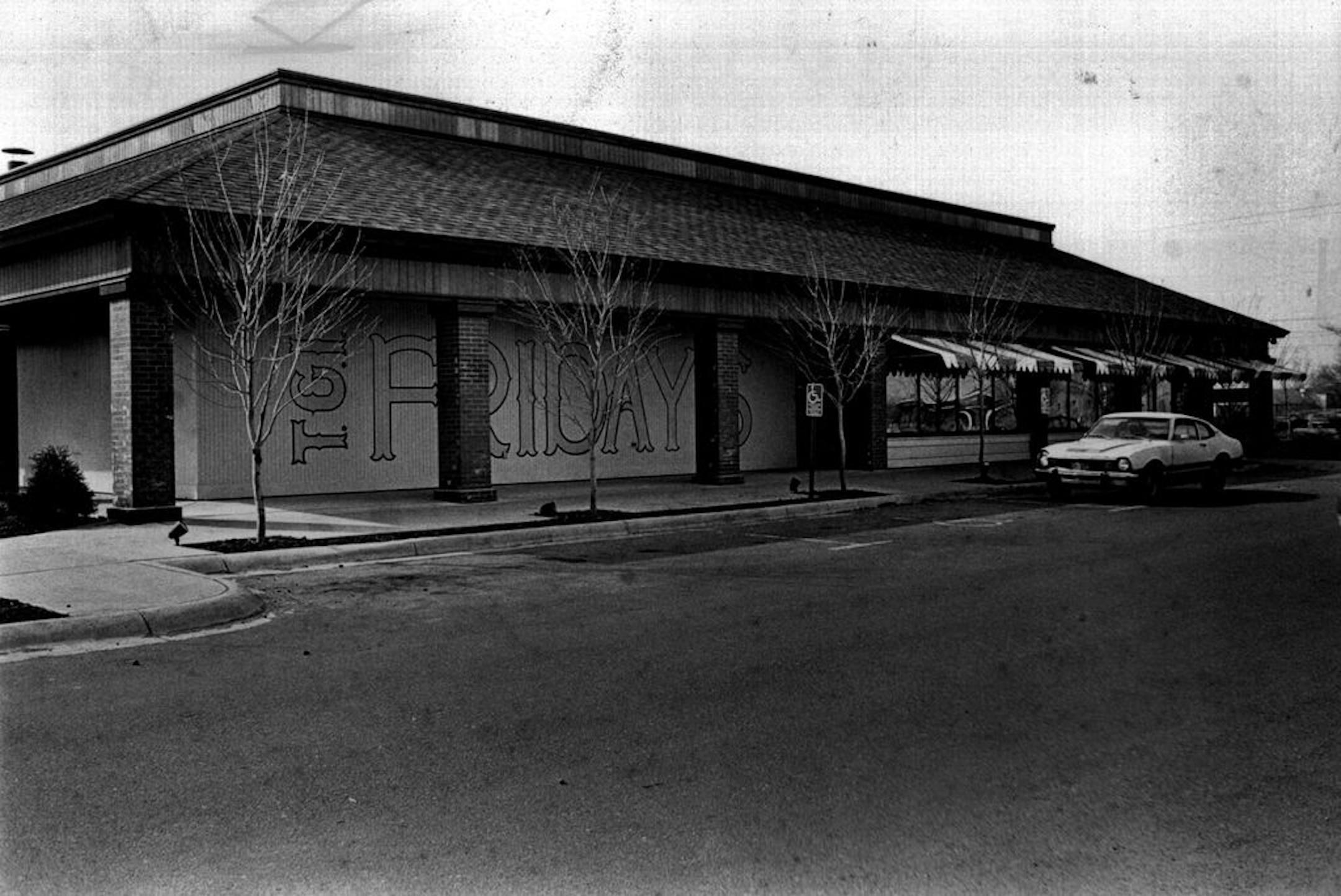 April 2, 1982 T.G.I. Friday's restaurant on Wayzata Boulevard Not to worry. T.G.I. Friday's. 5875 Wayzata Blvd., St. Louis Park, fulfills nearly all of its promises. That Friday's is located next to the Cooper Theater is no accident. J This restaurant is designed to appeal to the same young market; that makes up the bulk of today's. moviegoers. On Friday and Saturday nights, you can't get a table without waitÂ­ing at least 45 minutes. (Friday's has a no-reservation policy.) You won't be lonely d