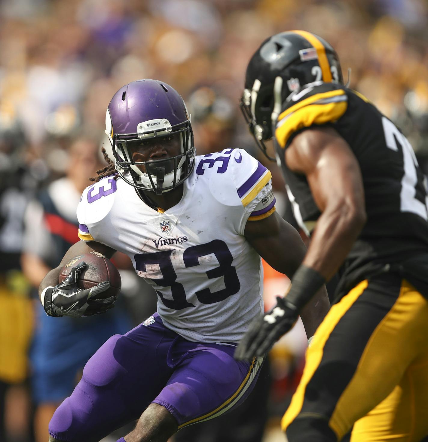 Minnesota Vikings running back Dalvin Cook nearly scored on a 26 yard run in the third quarter. A replay decision said he was just short of the goal line. The Vikings scored on the next play. ] JEFF WHEELER &#xef; jeff.wheeler@startribune.com The Minnesota Vikings lost 26-9 to the Pittsburgh Steelers in an NFL football game Sunday afternoon, September 17, 2017 at Heinz Field in Pittsburgh.