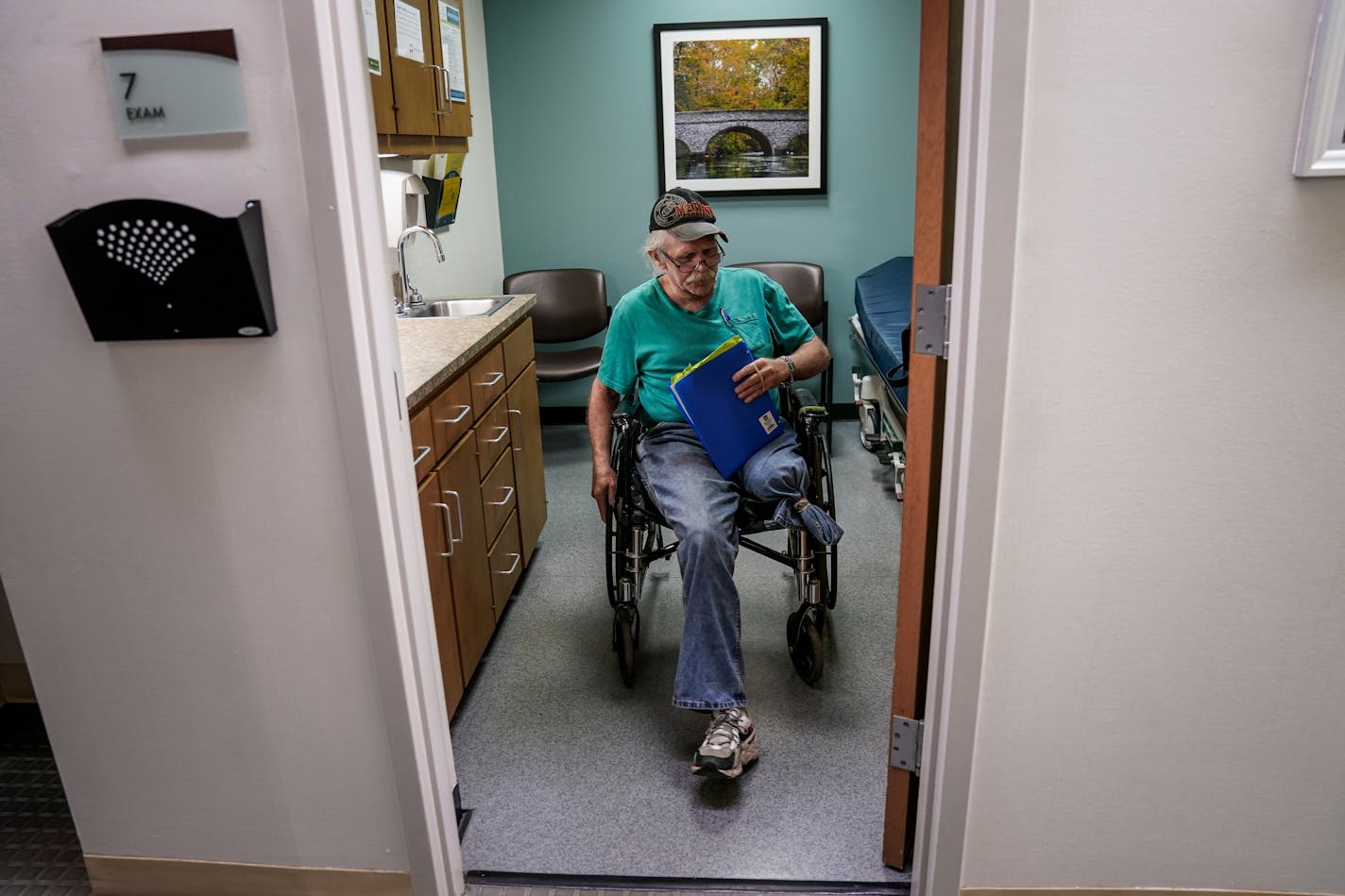 David O'Neil, a patient at the Joslin Diabetes Center in New Albany, Ind., lost a leg to diabetes three years ago. MUST CREDIT: Washington Post photo by Jahi Chikwendiu