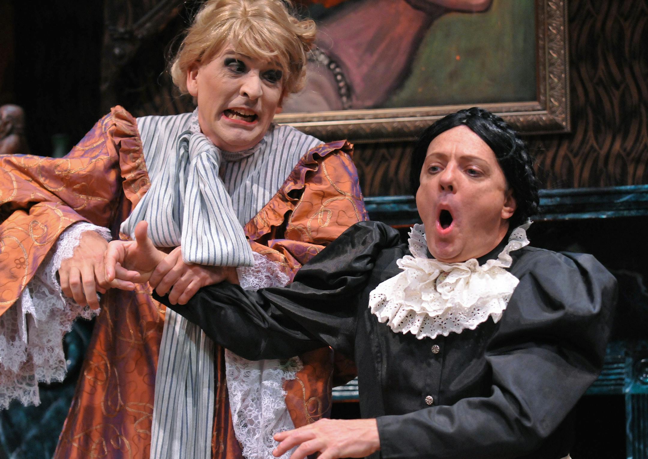 Stephen Cartmell as Jane Twisden (right) and Bradley Greenwald as Lady Enid Hillcrest in the Jungle Theatre's production of "They Mustery of Irma Vep". ] (SPECIAL TO THE STAR TRIBUNE/BRE McGEE) **Stephen Cartmell (right, as Jane Twisden), Bradley Greenwald (left, as Lady Enid Hillcrest)