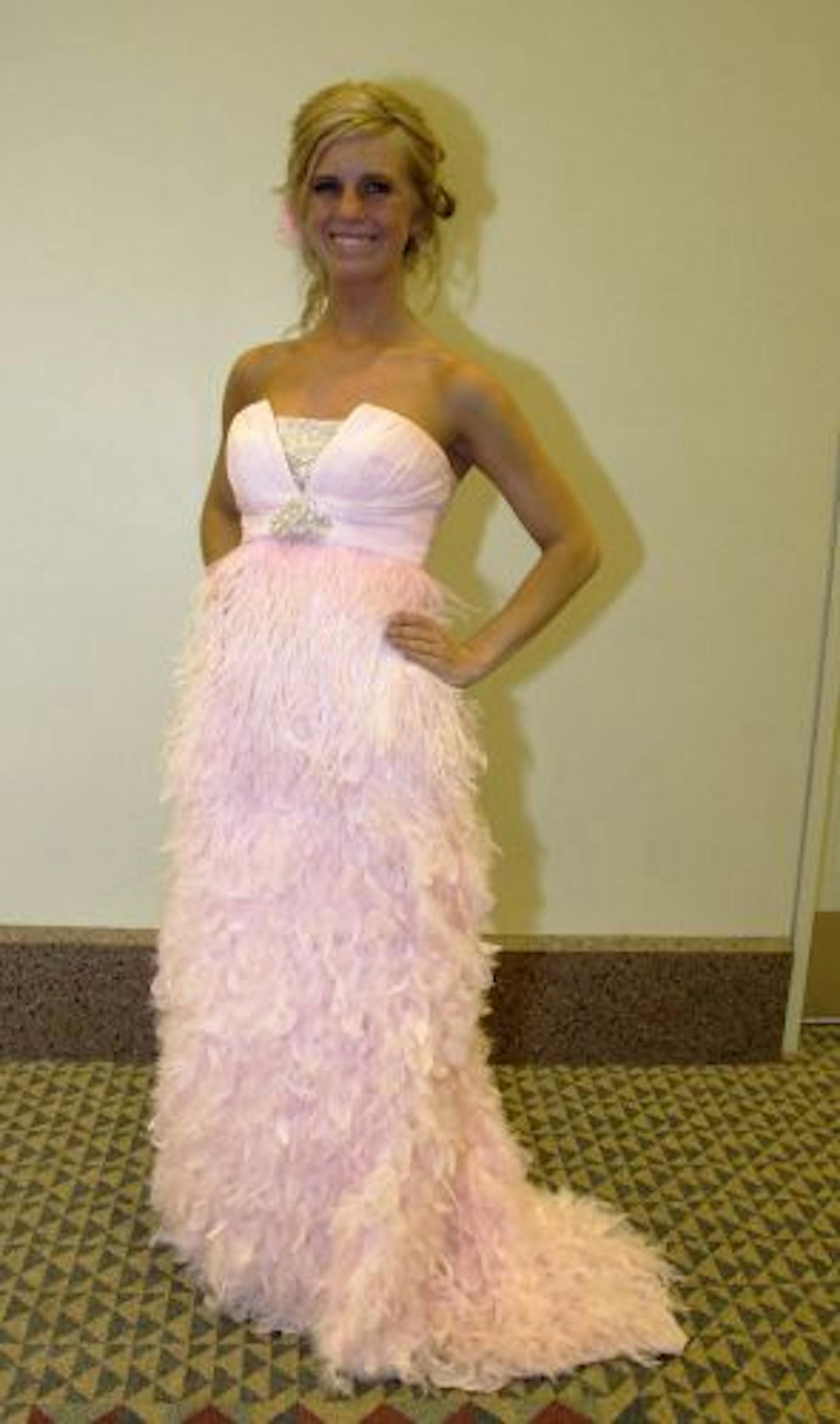 Sara Glassman, sglassman@startribune.comCoon Rapids High School's prom. PrincessMariah Kraatz-Rimkus, seniorDress: $550, from GlitzWhy: �I wasn�t planning to get pink, but it�s the princess dress you always think you�re going to wear.�