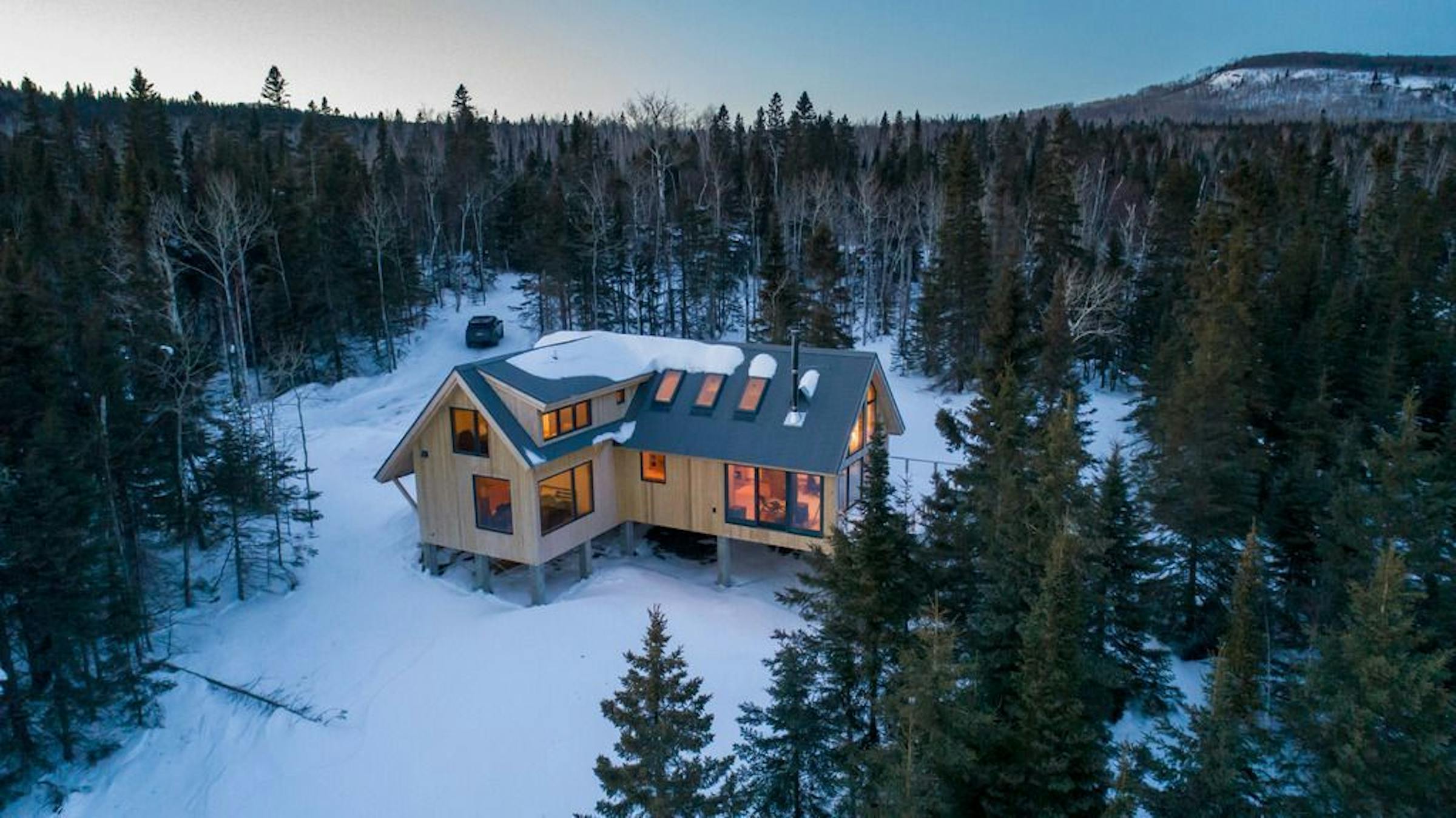 Simple modern cabin showcases 'magical' North Shore setting