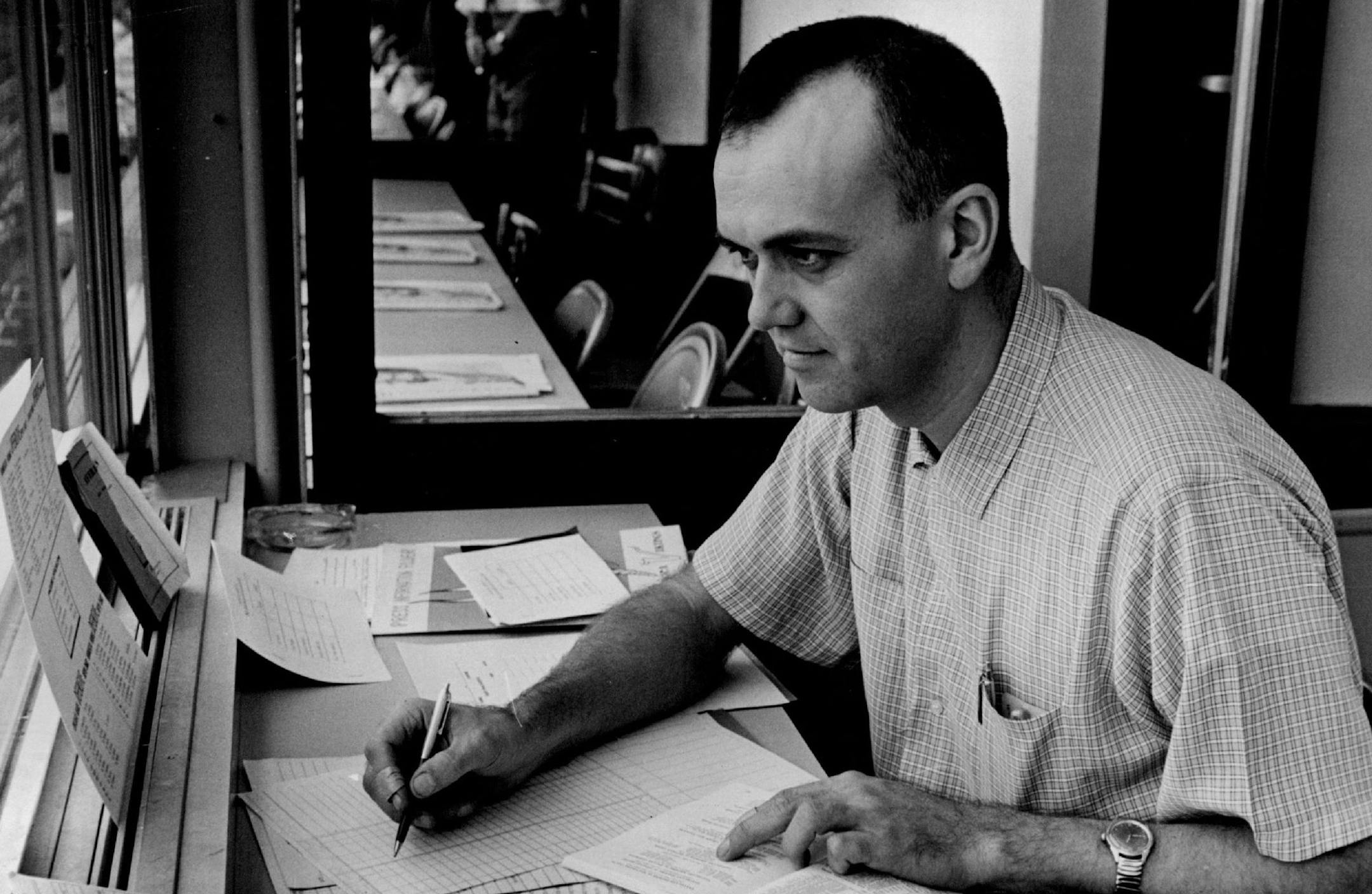 October 19, 1965 Vikings official scorer Bob Reid Compiles three feet of figures October 17, 1965 October 18, 1965 Russell Bull, Minneapolis Star Tribune ORG XMIT: MIN2018040318575429