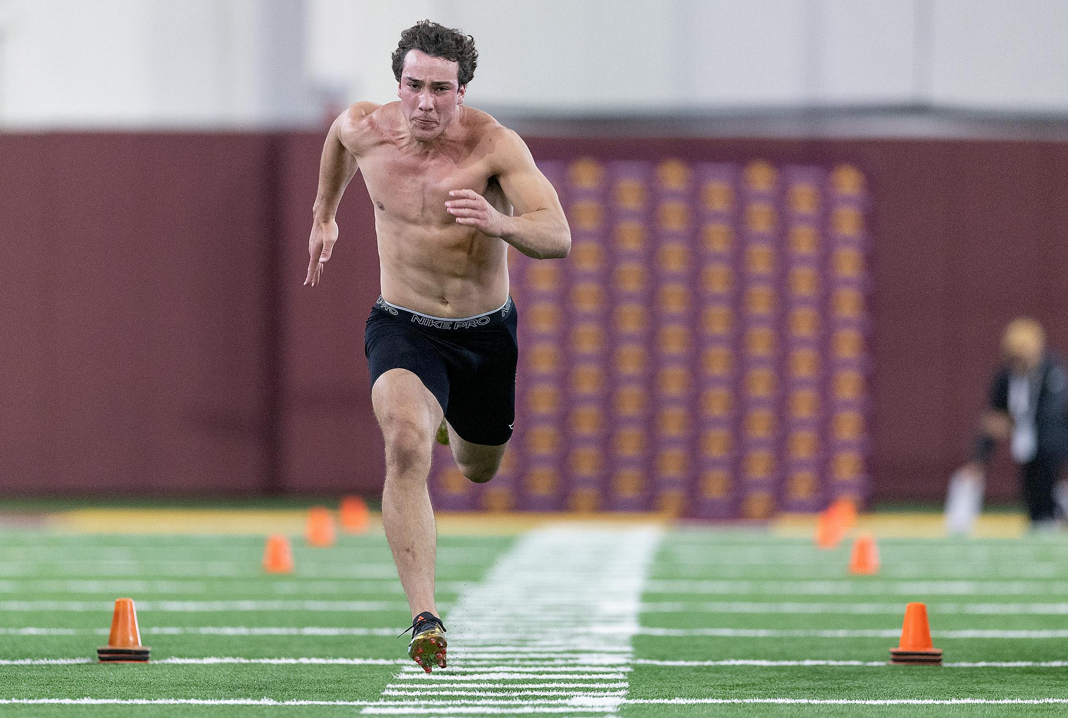 Minnesota Linebacker Mariano Sori-Marin runs the 40-yard dash during the Minnesota Pro Day.