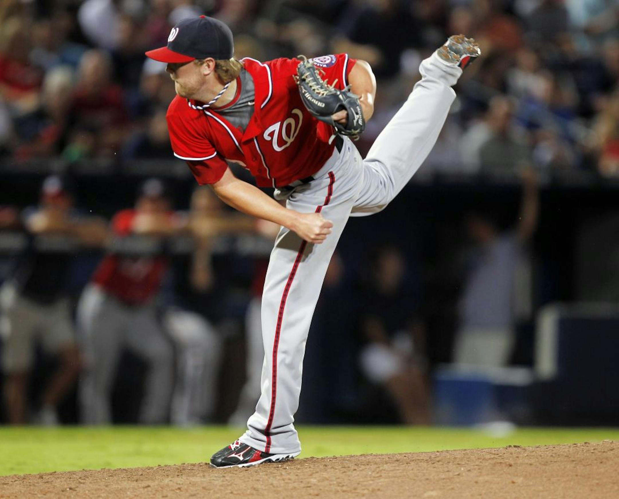 Washington Nationals relief pitcher Drew Storen (22)