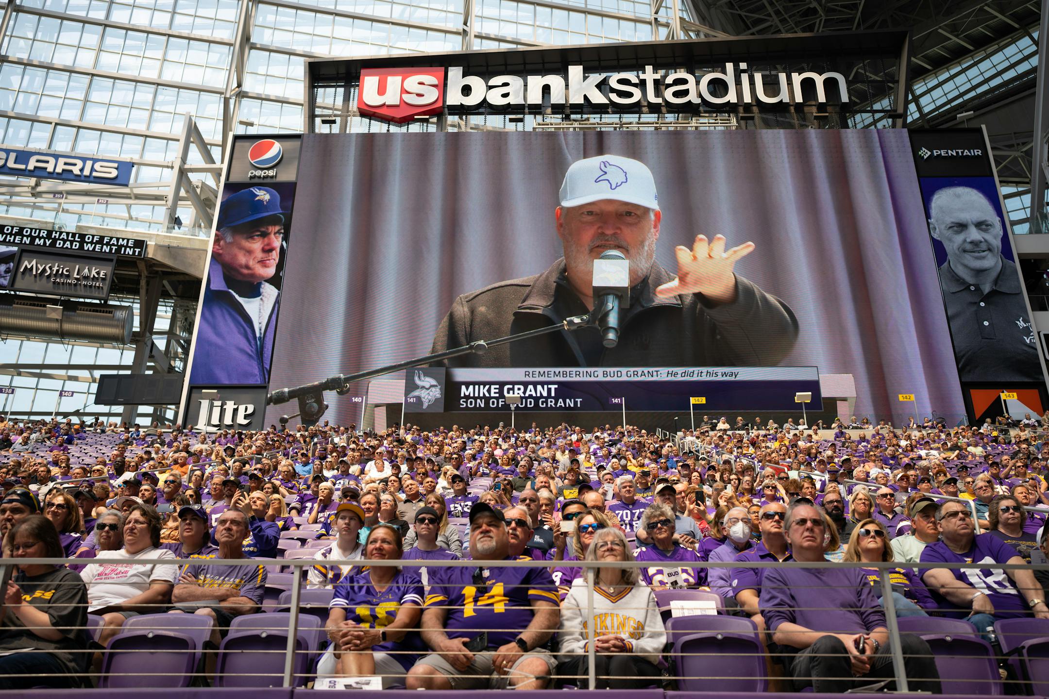 Bud Grant's son, Mike, a high school coaching legend at Eden Prairie High School, eulogized his father.
