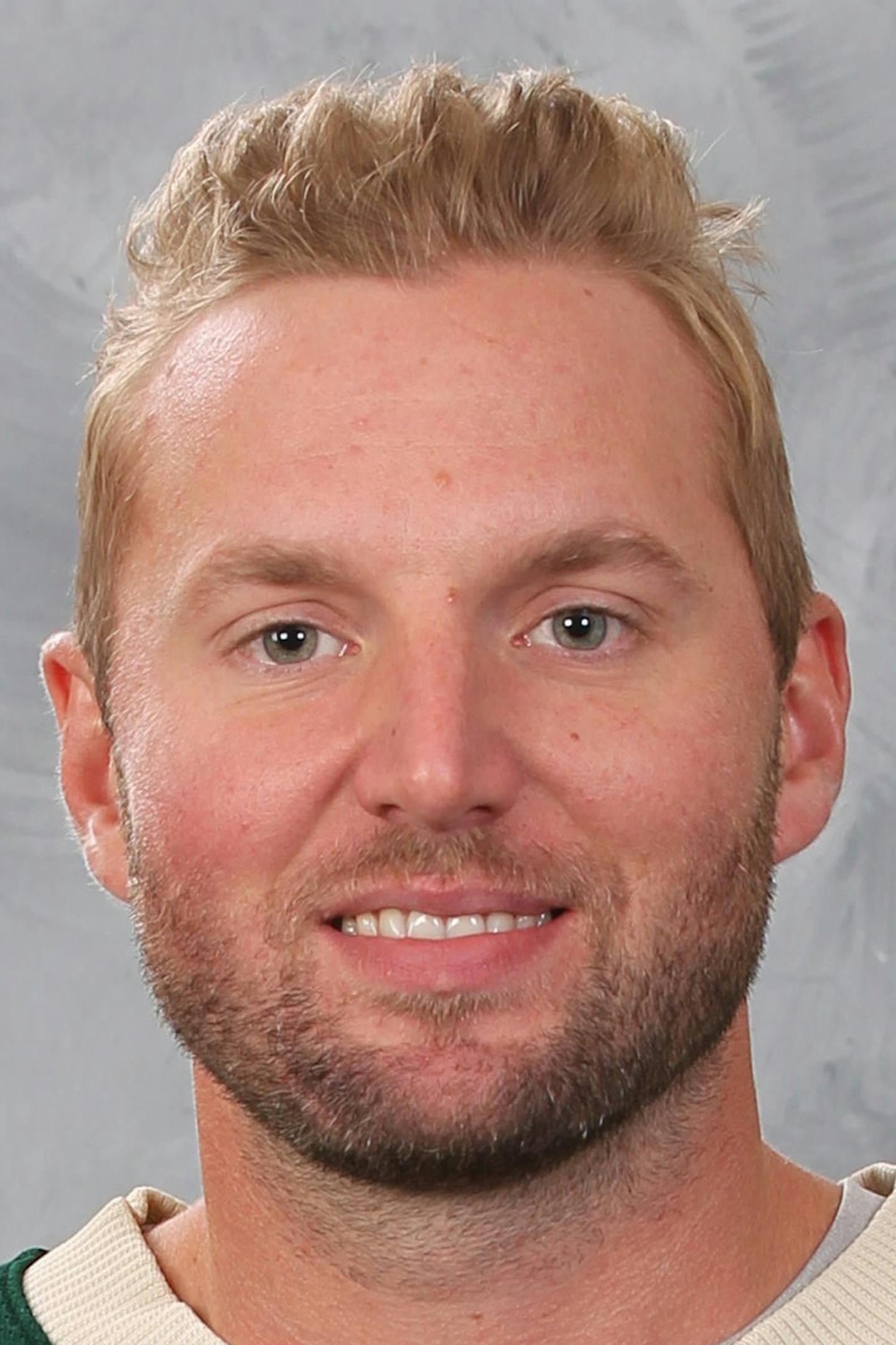 ST. PAUL, MN - SEPTEMBER 17: Thomas Vanek #26 of the Minnesota Wild poses for his official headshot for the 2015-2016 season on September 17, 2015 at the Xcel Energy Center in St. Paul, Minnesota. (Andy King/NHLI via Getty Images) *** Local Caption *** Thomas Vanek ORG XMIT: 570172171