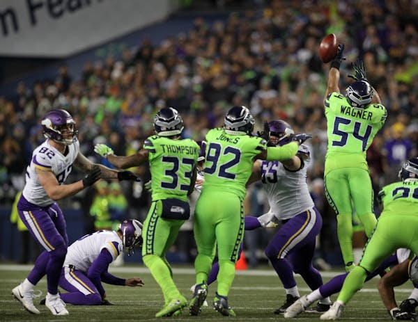 Seattle's Bobby Wagner blocks a 4th quarter field goal attempt.