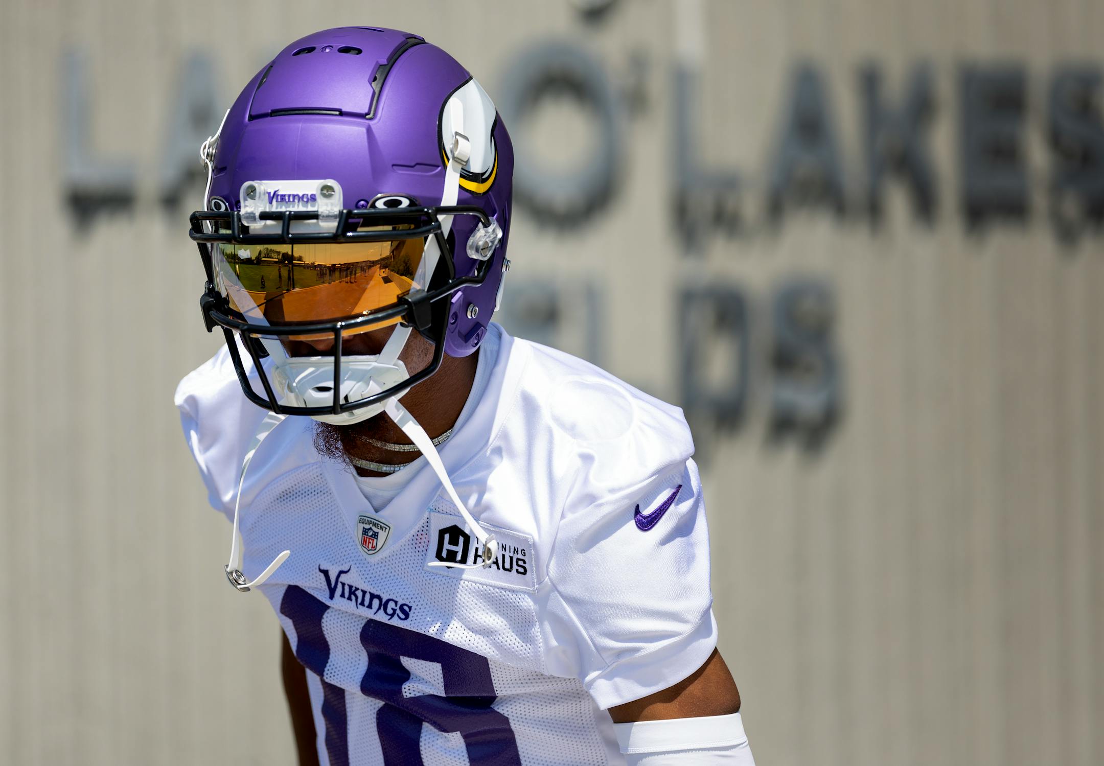 Minnesota Vikings receiver Justin Jefferson (18) walked out for practice.