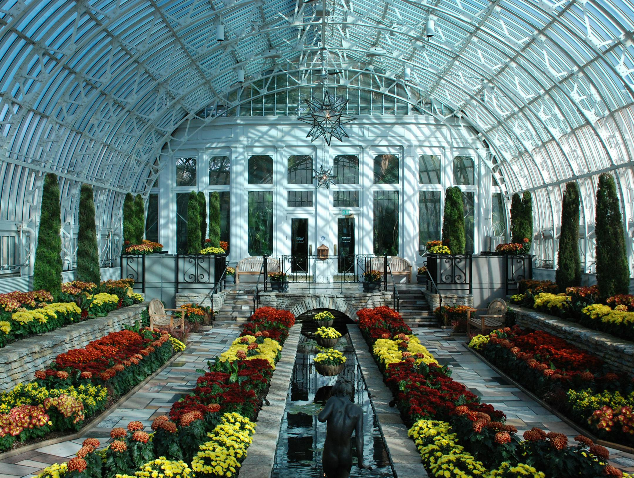 , 2009 provided by Como Conservatory