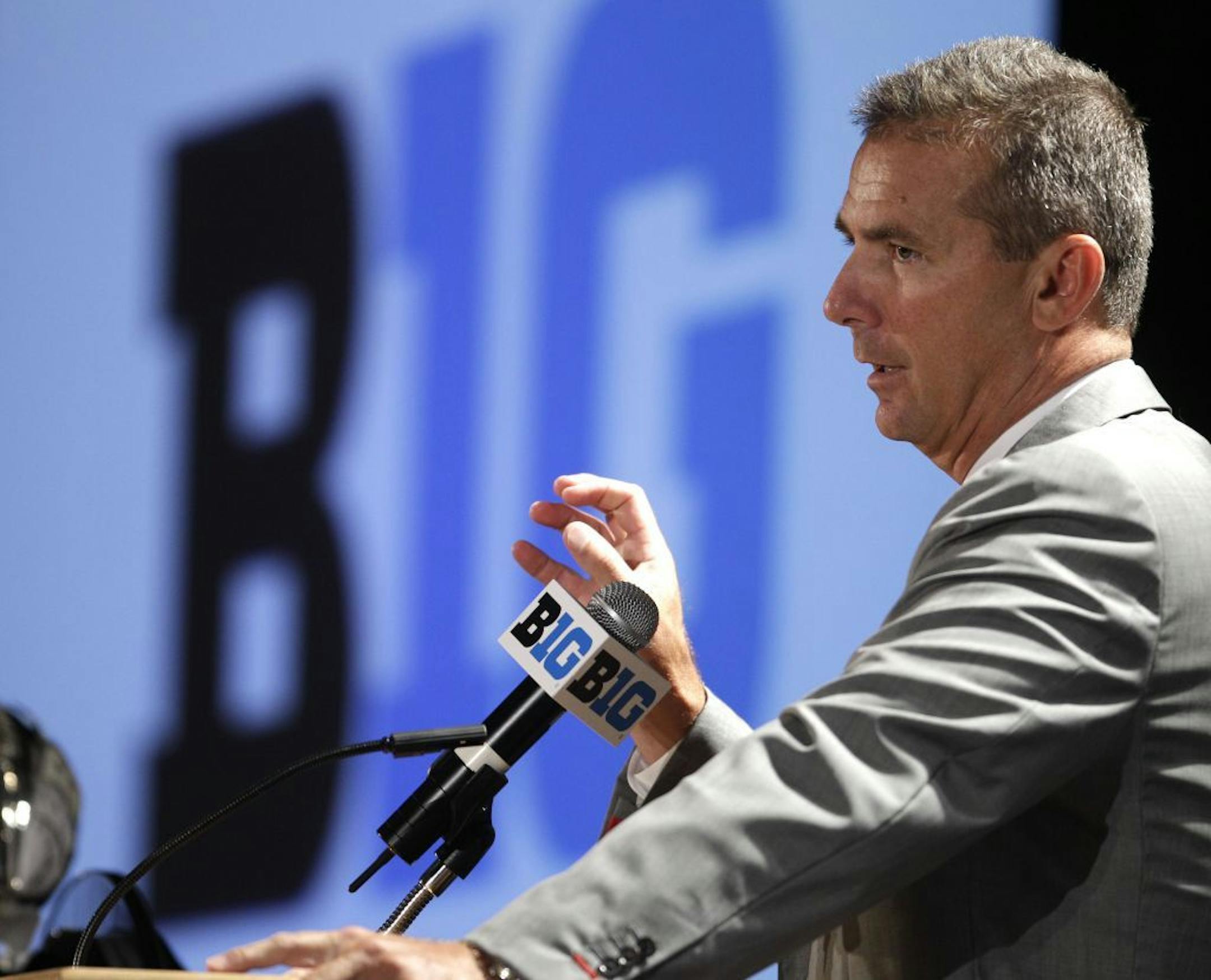 Ohio State coach Urban Meyer spoke in Chicago.