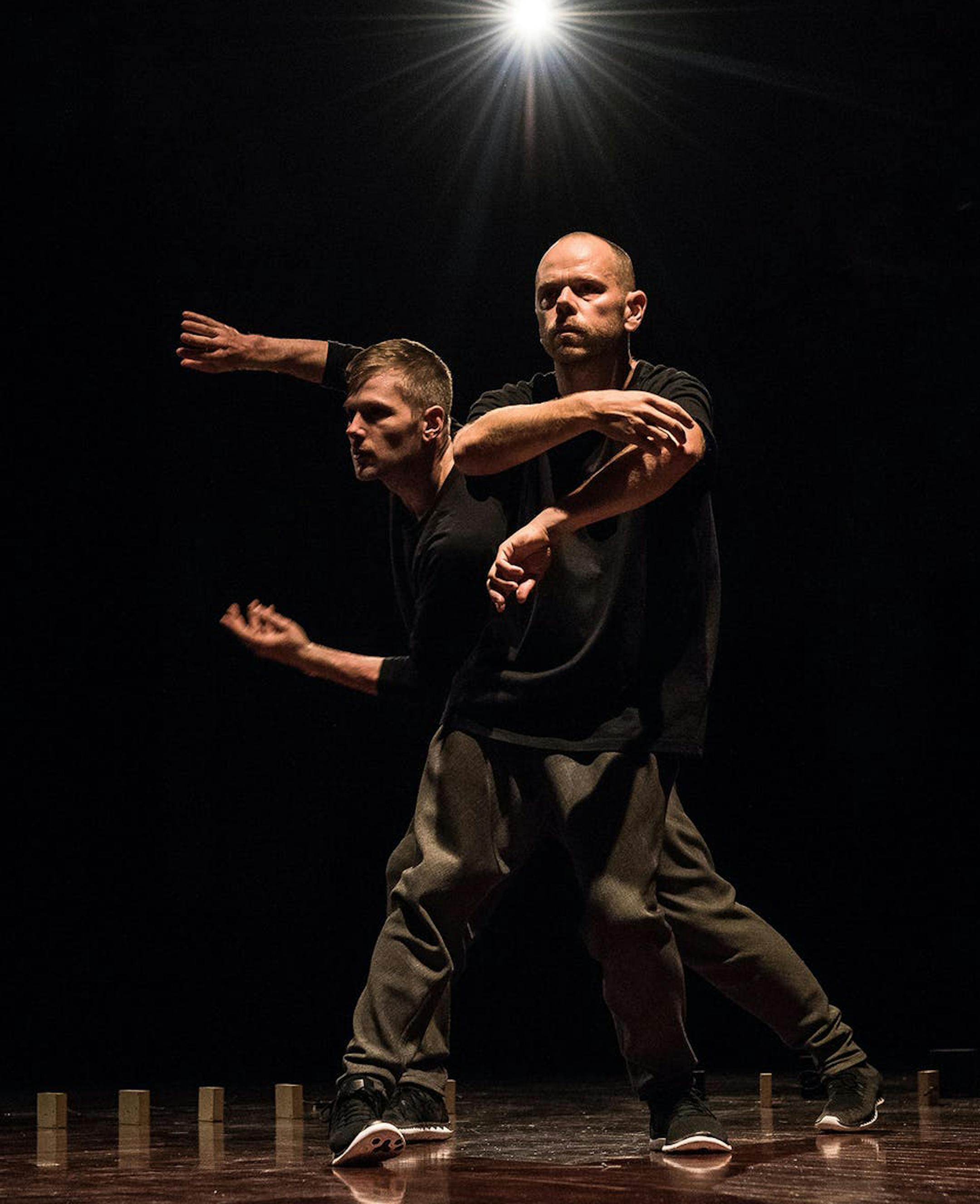 Antony Hamilton and Alisdair Macindoe, "Meeting." (Photo: courtesy Gregory Lorenzutti)