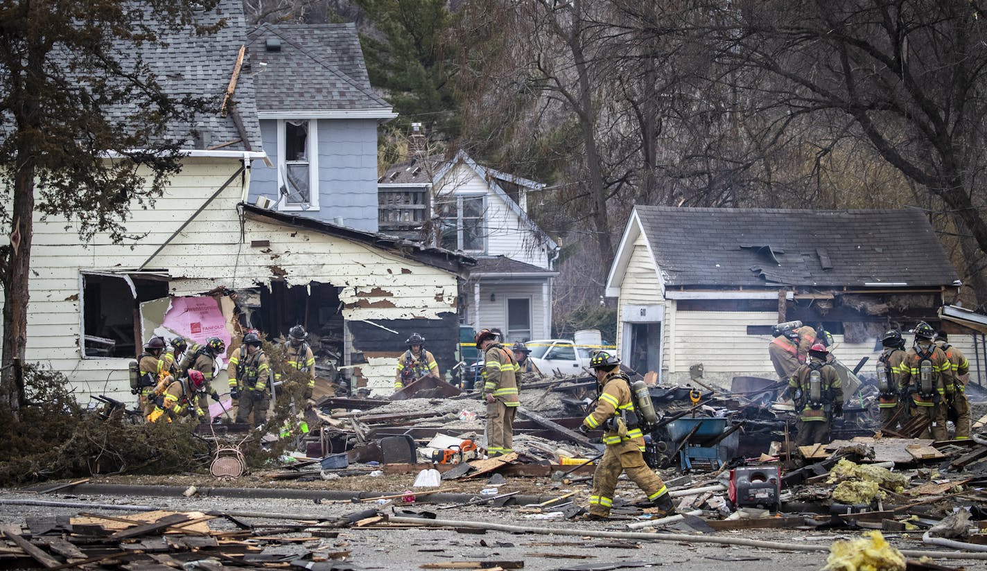 St. Paul firefighters work the scene of a house explosion. ] LEILA NAVIDI &#x2022; leila.navidi@startribune.com BACKGROUND INFORMATION: St. Paul firefighters at the scene of an explosion at the 600 block of Payne Avenue in St. Paul on Friday, November 23, 2018. One man was taken to a local hospital with injuries and his status is unknown. Eight people were displaced by the explosion.