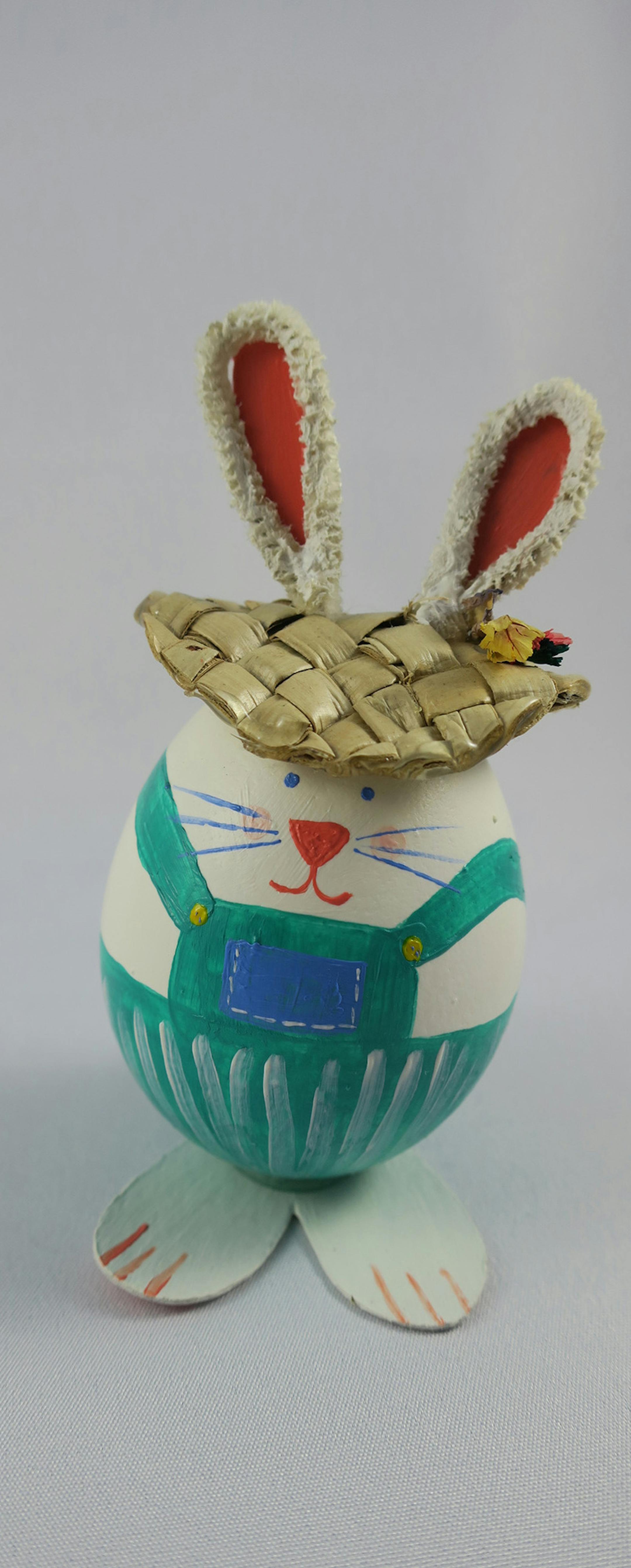 For many years, Colette Gandelot of Minneapolis created a special egg as a hostess gift for a dear friend who always hosted our Easter celebrations at her home. "She has since passed away," Colette said, "but the eggs remain as a testament to our friendship."