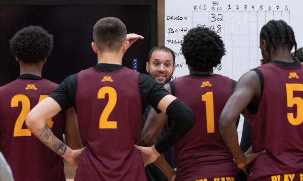 Gophers men’s basketball coach Ben Johnson gave instructions during a preseason practice.