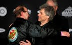 At Rock Hall of Fame, Bon Jovi thanks KQRS radio man for giving him a break