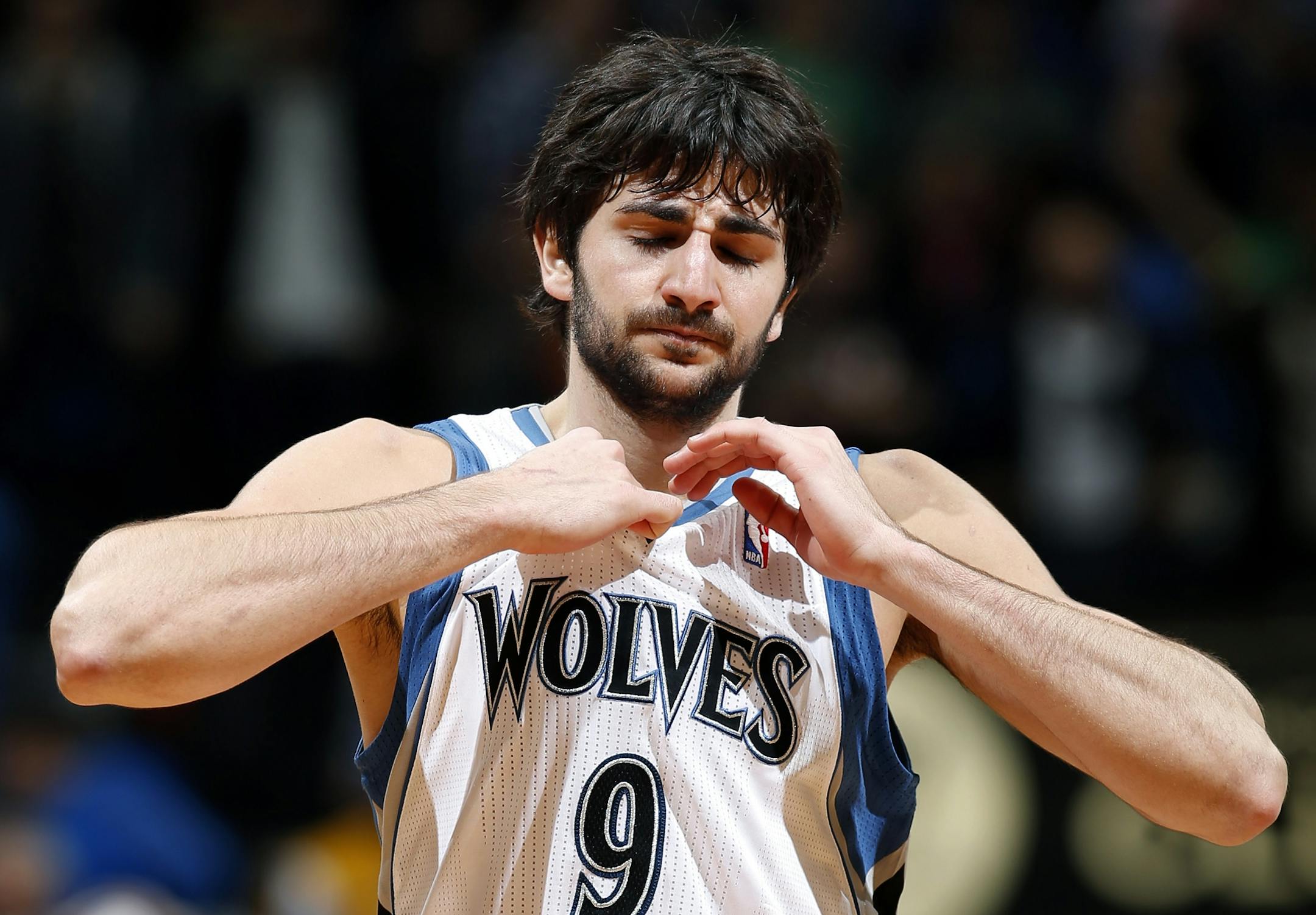 Timberwolves guard Ricky Rubio (9) walked off the court at the end of the game. Golden State beat Minnesota by a final score of 100-99.