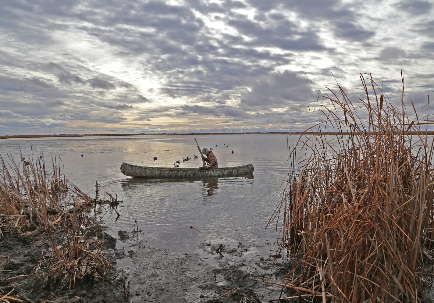 Moody late October days prevailed last week in southern Manitoba in advance of a big blow Thursday that saw daylong winds gust to 50 mph. But the hunt still was rewarding.