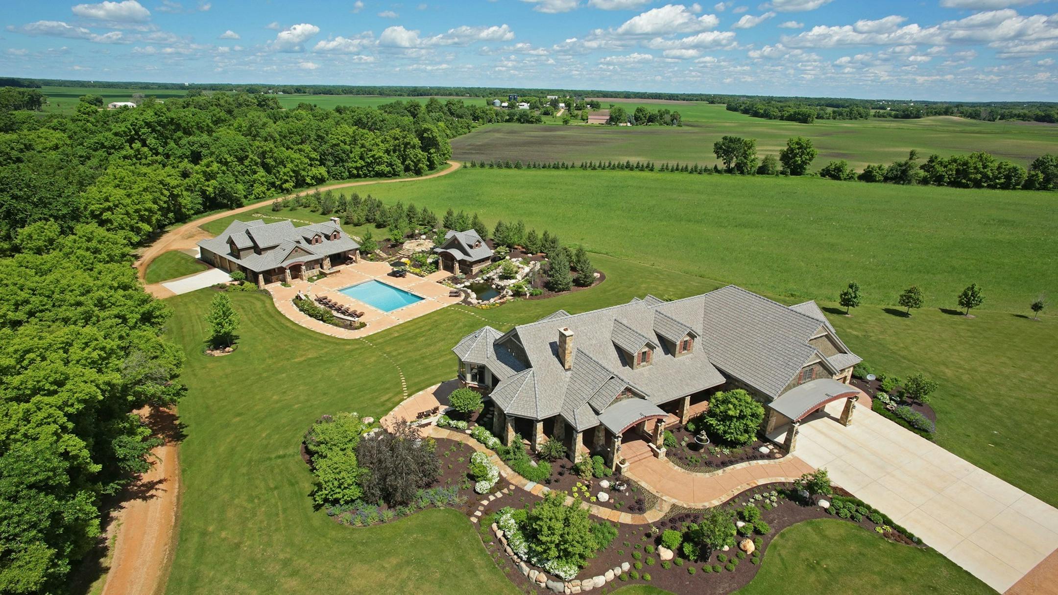 Home in Mayer