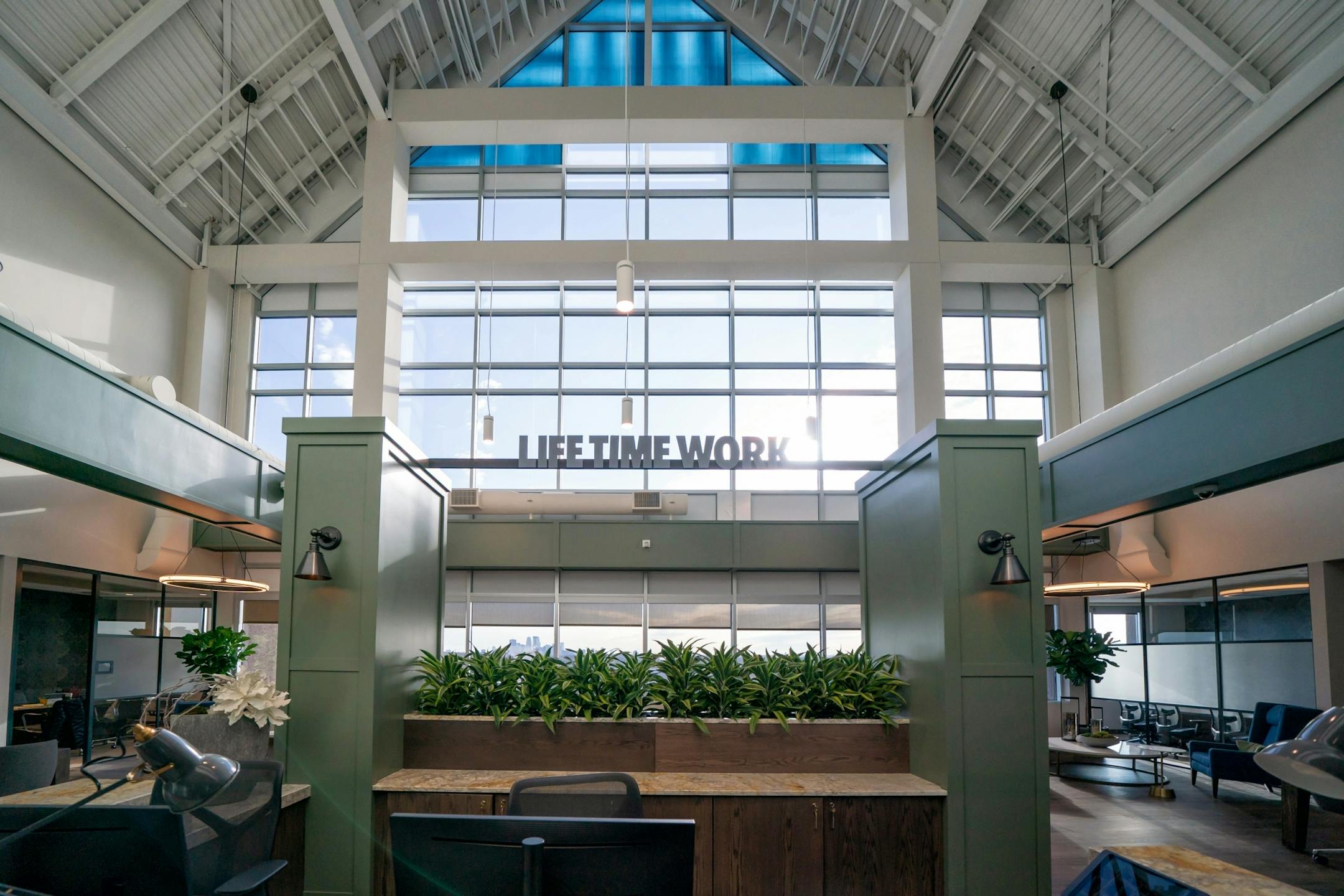 Lobby and service desk.