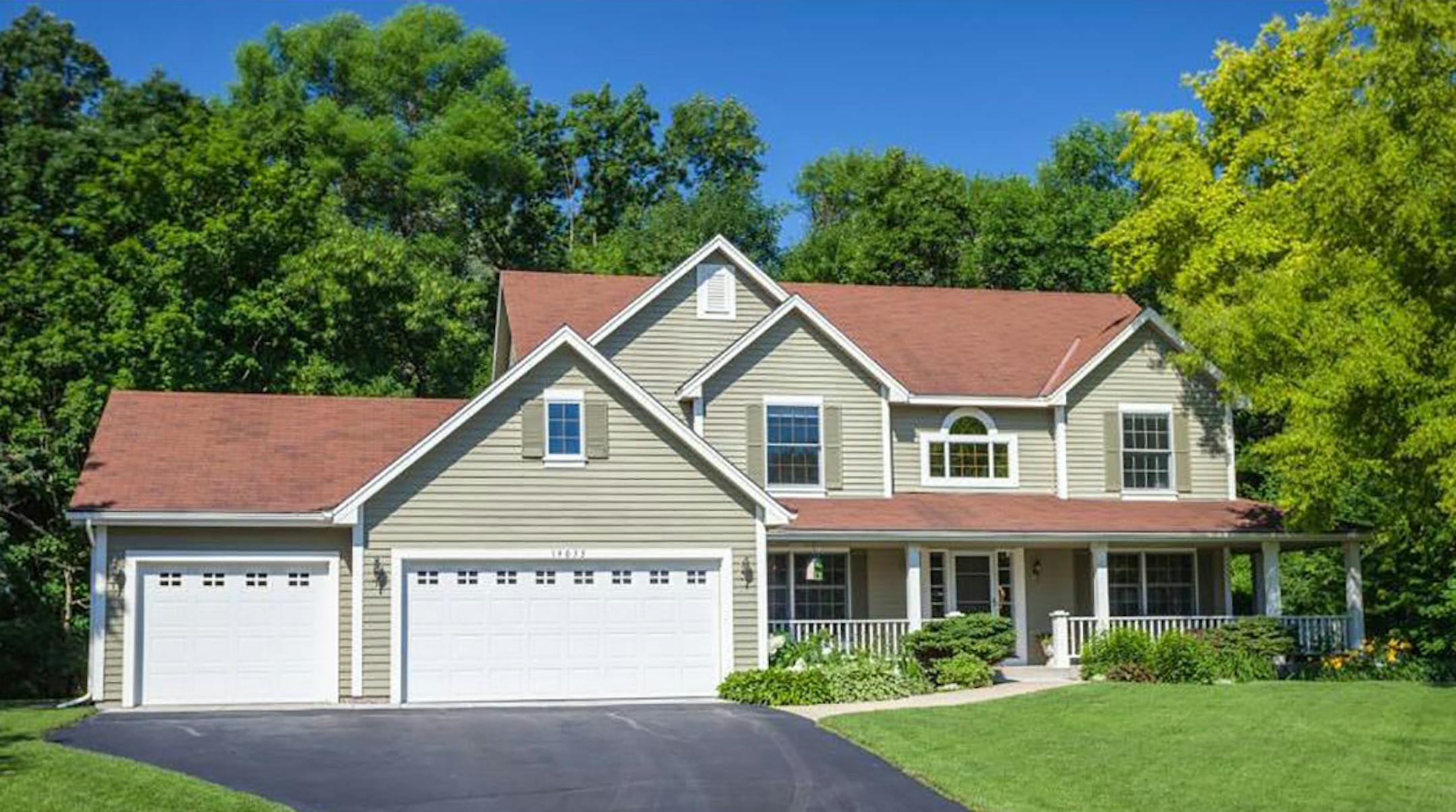 Plymouth
Built in 1992, this five-bedroom, four-bath house has 3,967 square feet and features five bedrooms on one level, two fireplaces, formal dining room, eat-in kitchen with granite countertops and stainless steel appliances,, finished basement, three-season porch, deck, . Listed by Steve Rod, 612-386-4393 and LaVern Rod, 612-919-2585, Edina Realty.