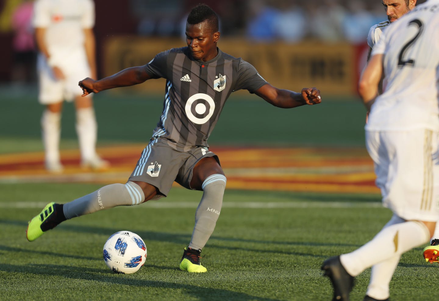 Darwin Quintero(25) goes on the attack and shows off his footwork .] LAFC faces at MNUF at TCF Bank Stadium on the U of M campus. Richard Tsong-Taatarii&#xef;rtsong-taatarii@startribune.com