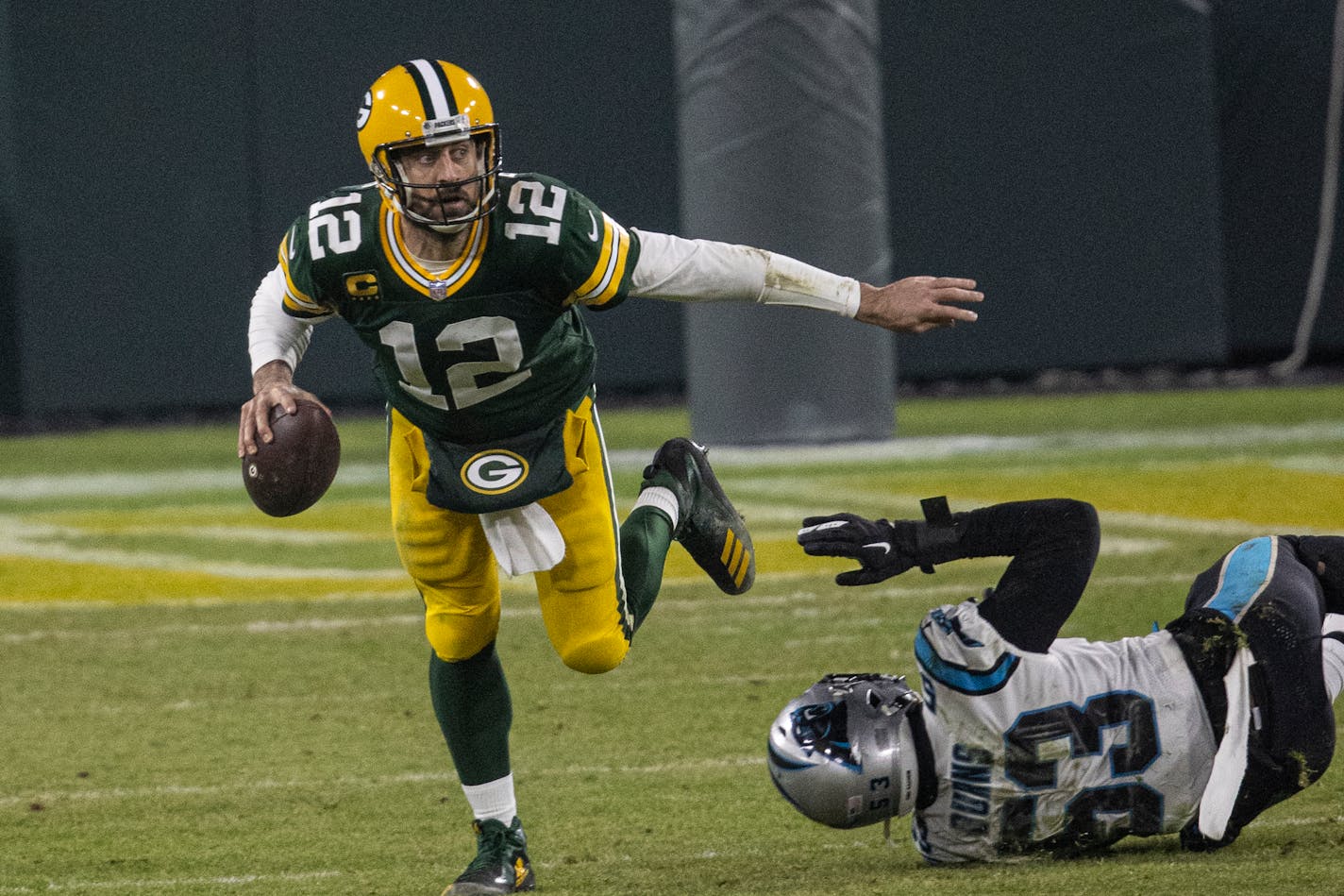 Aaron Rodgers has been known to slip out of the toughest of situations.