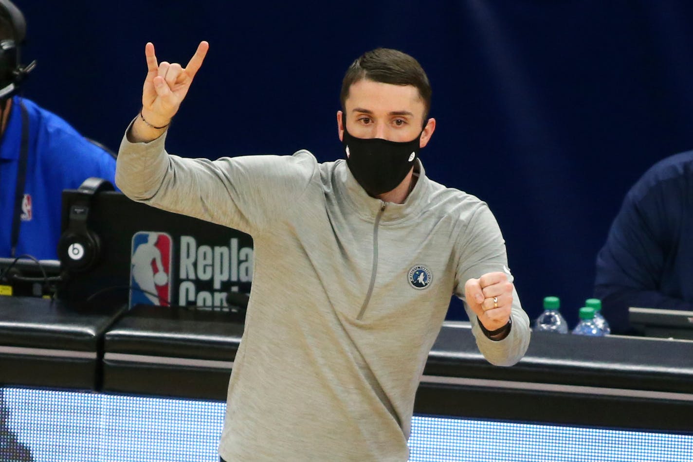 Minnesota Timberwolves head coach Ryan Saunders signals in the fourth quarter during an NBA basketball game against the New Orleans Pelicans, Saturday, Jan. 23, 2021, in Minneapolis. (AP Photo/Andy Clayton-King)