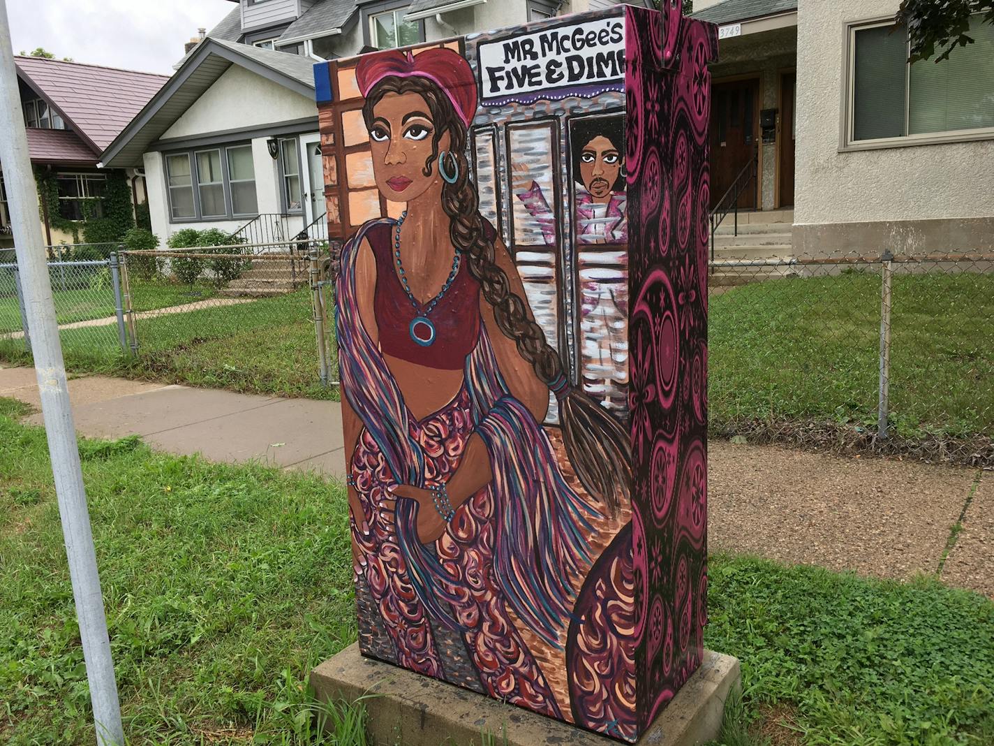 The &#xec;Raspberry Beret&#xee; utility box at Park Av. and 38th St. features artwork by Tammy Ortegon.