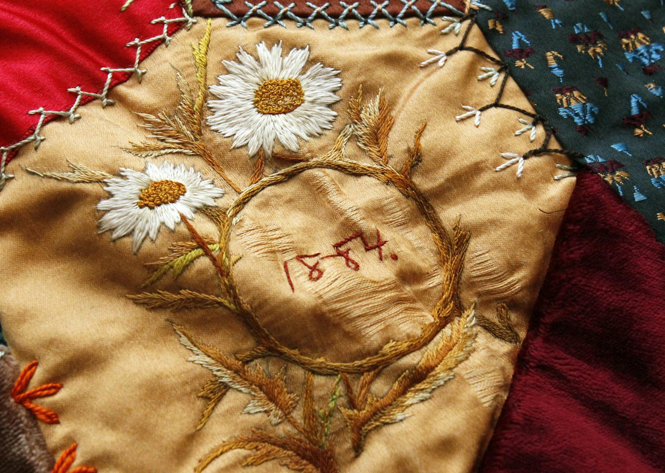 SH13B015BUYINGANTIQUES Feb. 4, 2013 -- A hand stitched quilt made by Barney Stickles' grandmother Bertha Hirsch in 1884. (SHNS photo by Amy E. Voigt / The Toledo Blade) (Newscom TagID: shnsphotos145777.jpg) [Photo via Newscom] ORG XMIT: FEA