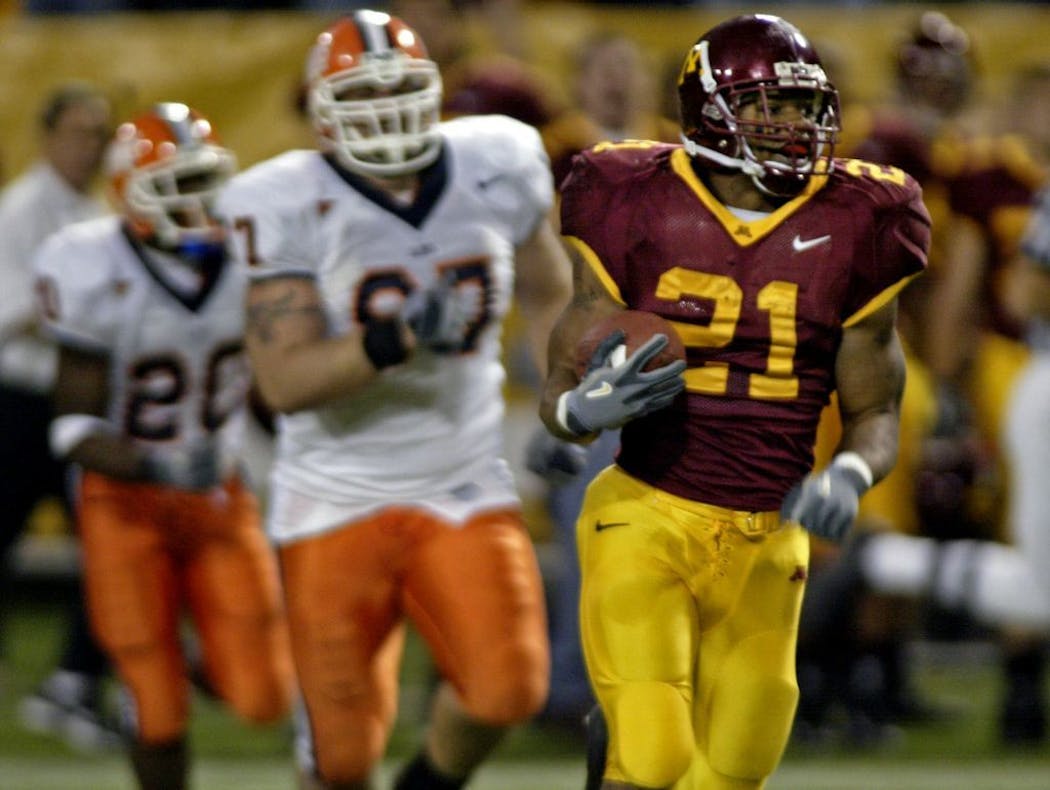 Marion Barber III scored two touchdowns in a 45-0 victory over Illinois in 2004.