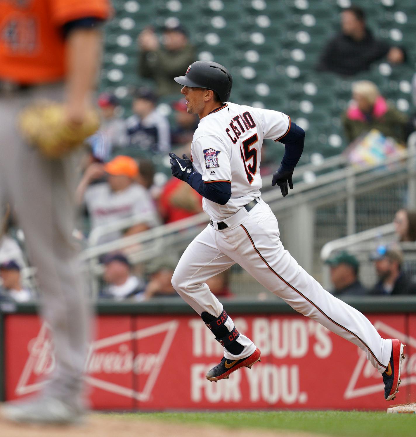 Minnesota Twins catcher Jason Castro (15) rounded the bases after hitting a home run Thursday. ] ANTHONY SOUFFLE &#x2022; anthony.souffle@startribune.com The Minnesota Twins played the Houston Astros in an MLB game Thursday, May 2, 2019 at Target Field in Minneapolis.