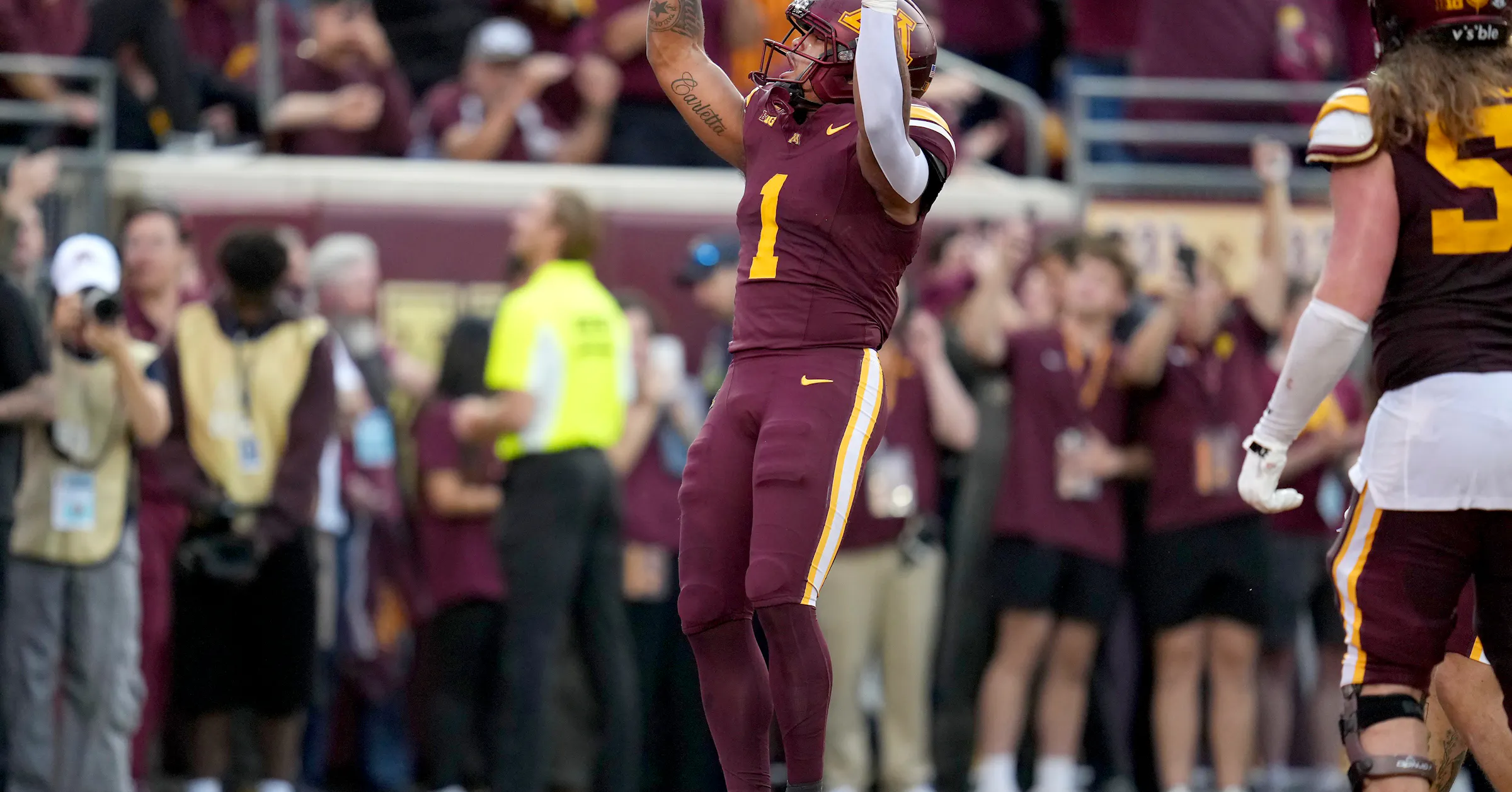 91 Score Randy Johnson Minnesota Gophers vs Iowa football score today: Drake Lindsey stats