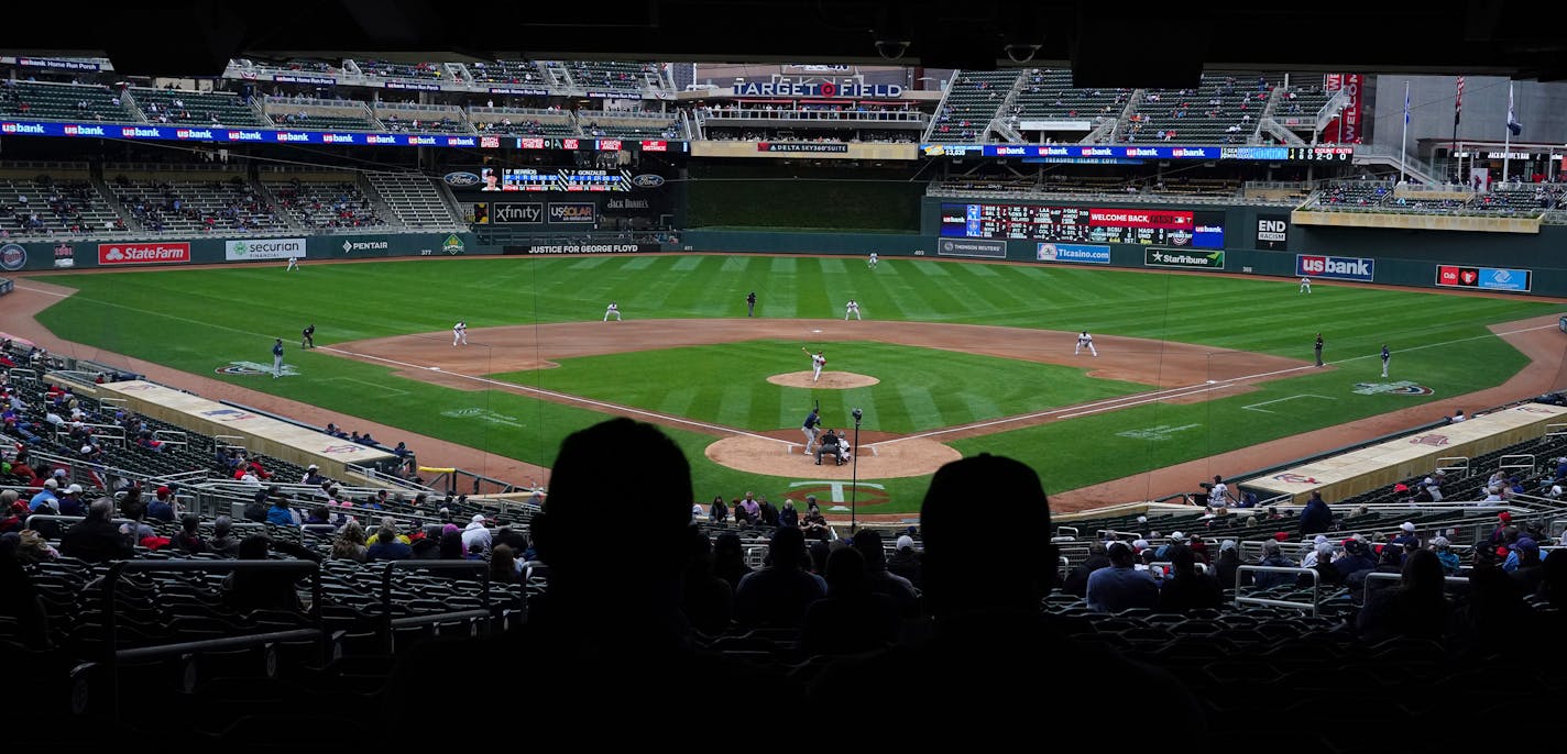 Twins pitcher Jose Berrios delivered a pitch in the third inning during the Twins home opener against the Seattle Mariners