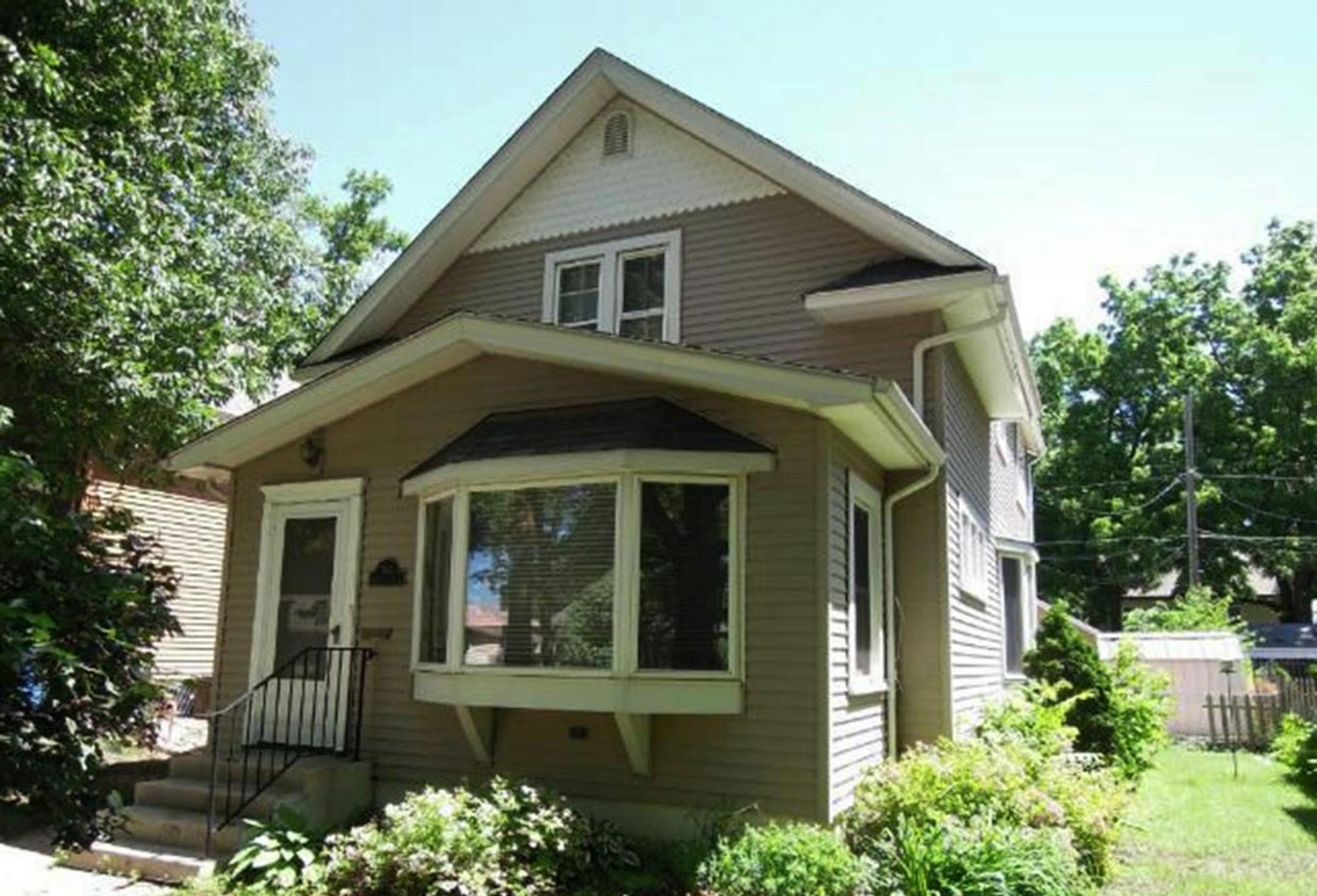 ... St. Paul
Built in 1914, this three-bedroom, three-bath house located in the Merriam Park neighborhood has 2,025 finished square feet and features newer roof, furnace, air conditioning and water heater, sun room, hardwood floors, partially finished partial basement, deck and two-car detached garage. Listed by Kirt Messick, Coldwell Banker Burnet, 612-201-5478.