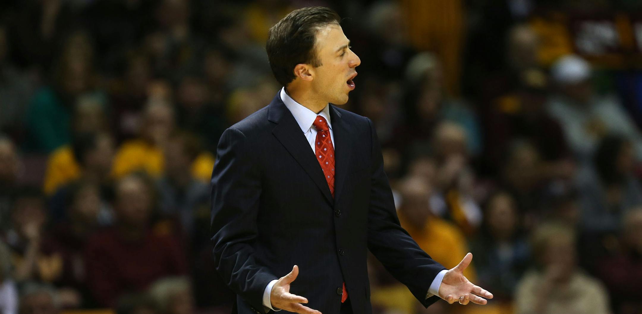 Gophers head coach Richard Pitino yelled instructions to his team during the first half at Williams Arena in Minneapolis Saturday, December 28, 2013. ] (KYNDELL HARKNESS/STAR TRIBUNE) kyndell.harkness@startribune.com