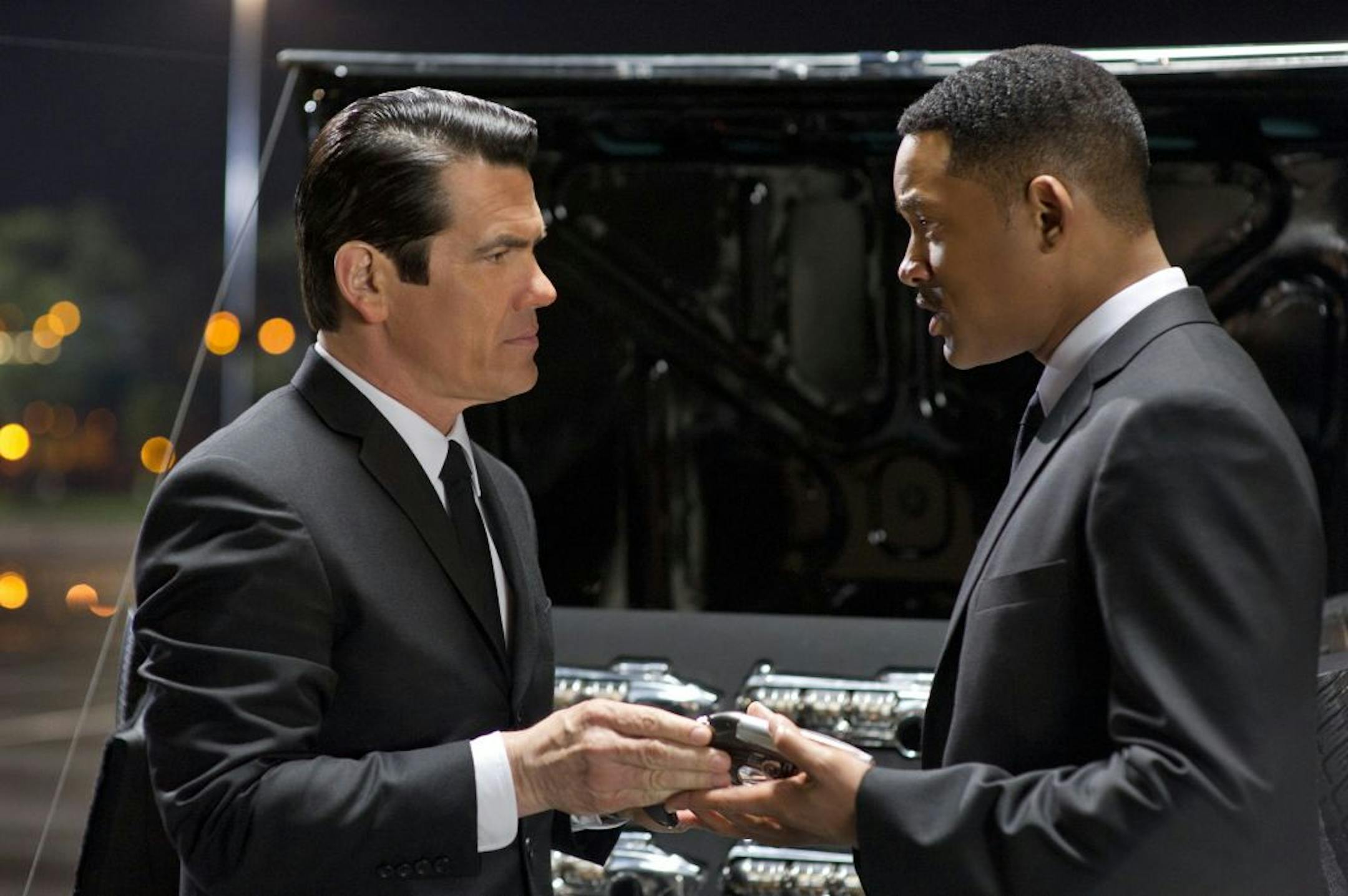 "Men in Black III" with Josh Brolin, left, and Will Smith has its moments,but falls short.