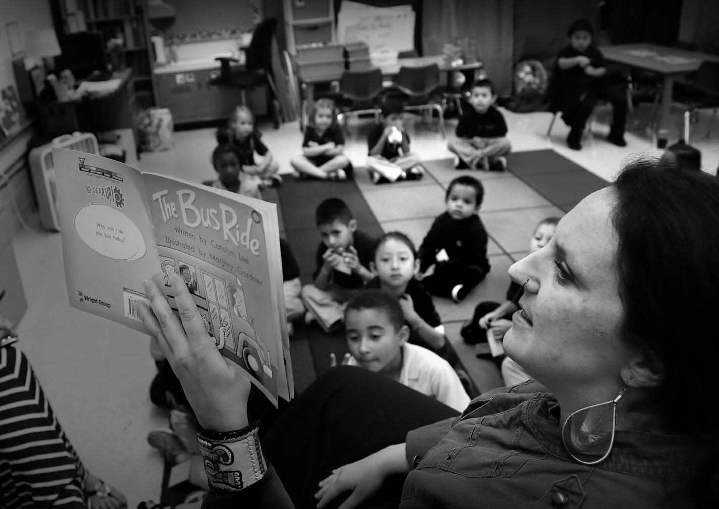 Rochelle Look left and co kindergarten teacher Stephanie Kilpatrick read a book to their class September 10 , 2014 in Columbia Heights , MN. Valley View Elementary stands out each year on the Star Tribune's Beating the Odds list - it is often the only non-charter school to make the list of schools that do very well on the MCA's despite crushing levels of poverty. ] Jerry Holt Jerry.holt@startribune.com ORG XMIT: MIN1409111030020250