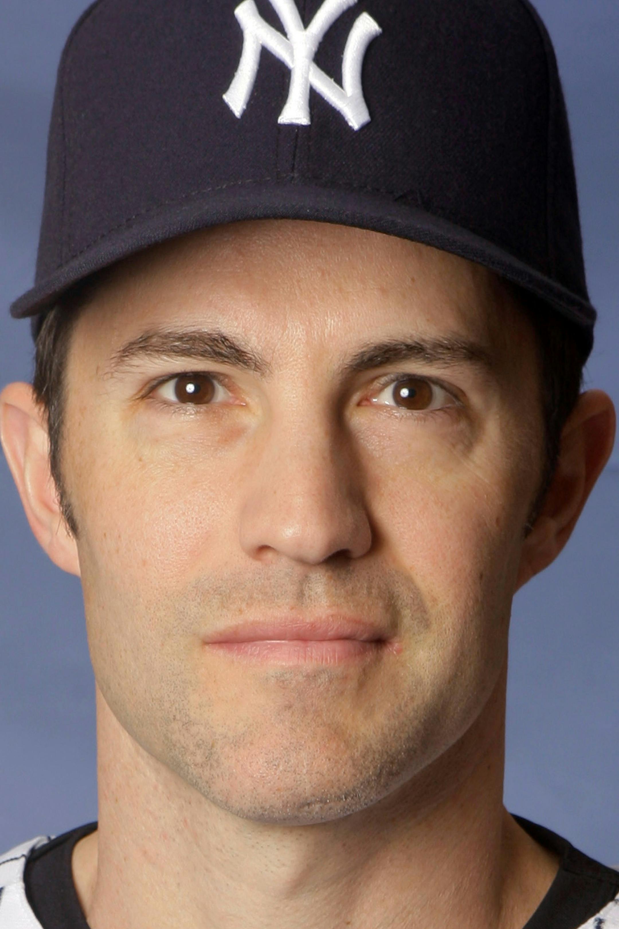** FILE ** This is a 2008 file photo showing New York Yankees pitcher Mike Mussina. of the New York Yankees baseball team. Mussina announced his retirement Thursday nov. 20, 2008 even as he comes off his first 20-win season. (AP Photo/Julie Jacobson, File) ORG XMIT: NY161