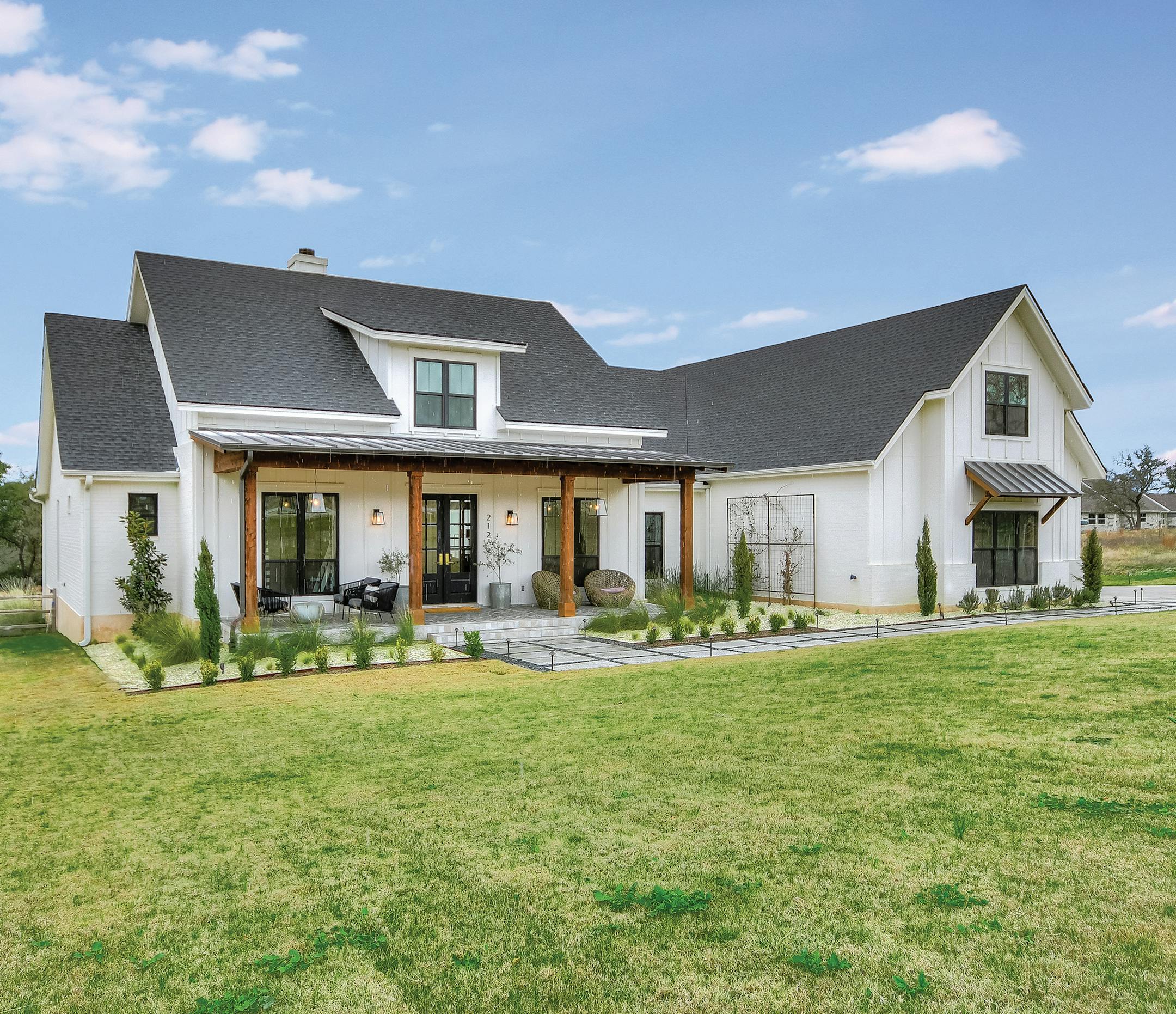 Home plan: A new-fangled farmhouse